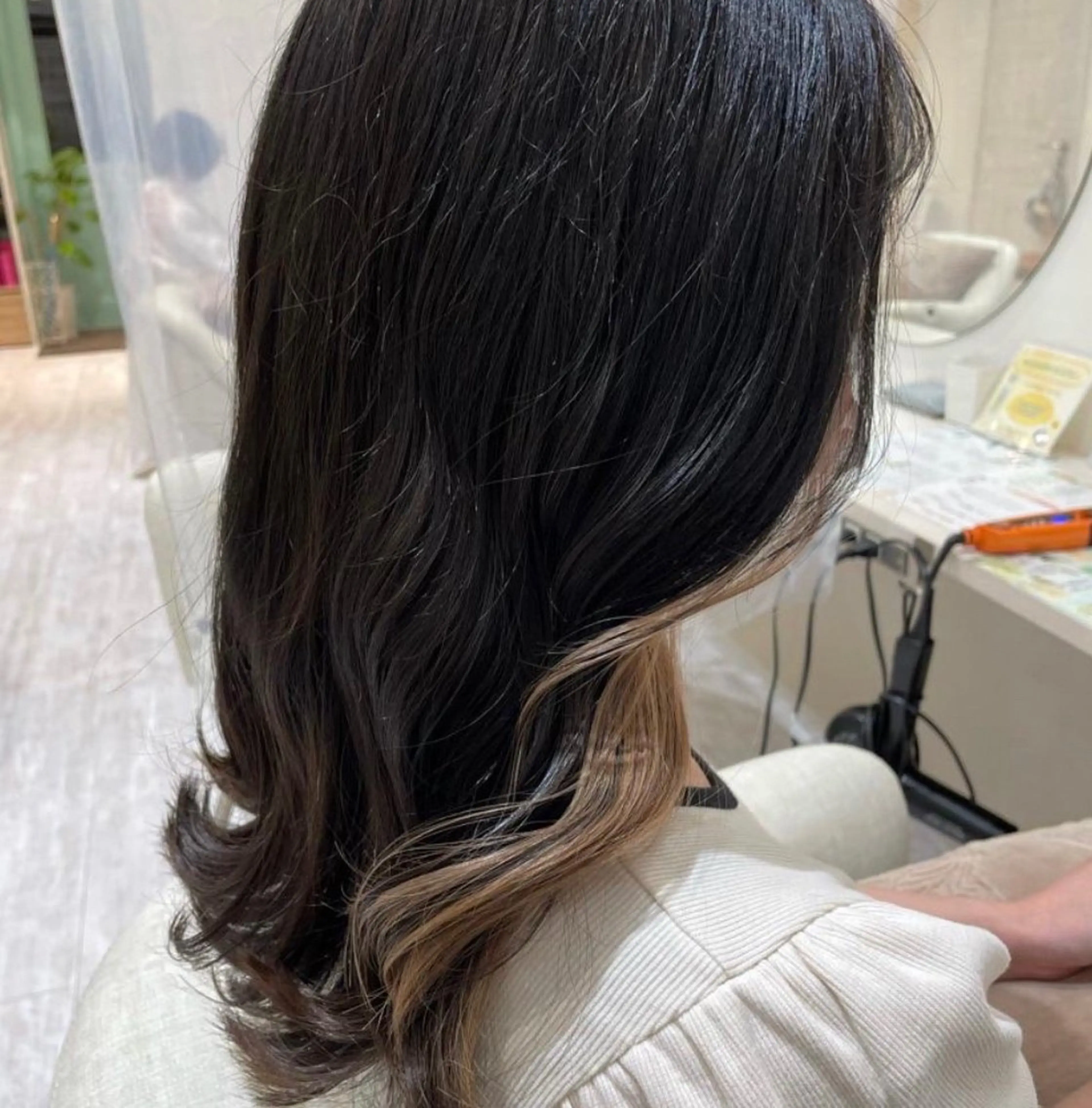 カラー イヤリングカラー lole.所属・lole. まさきのヘアスタイル