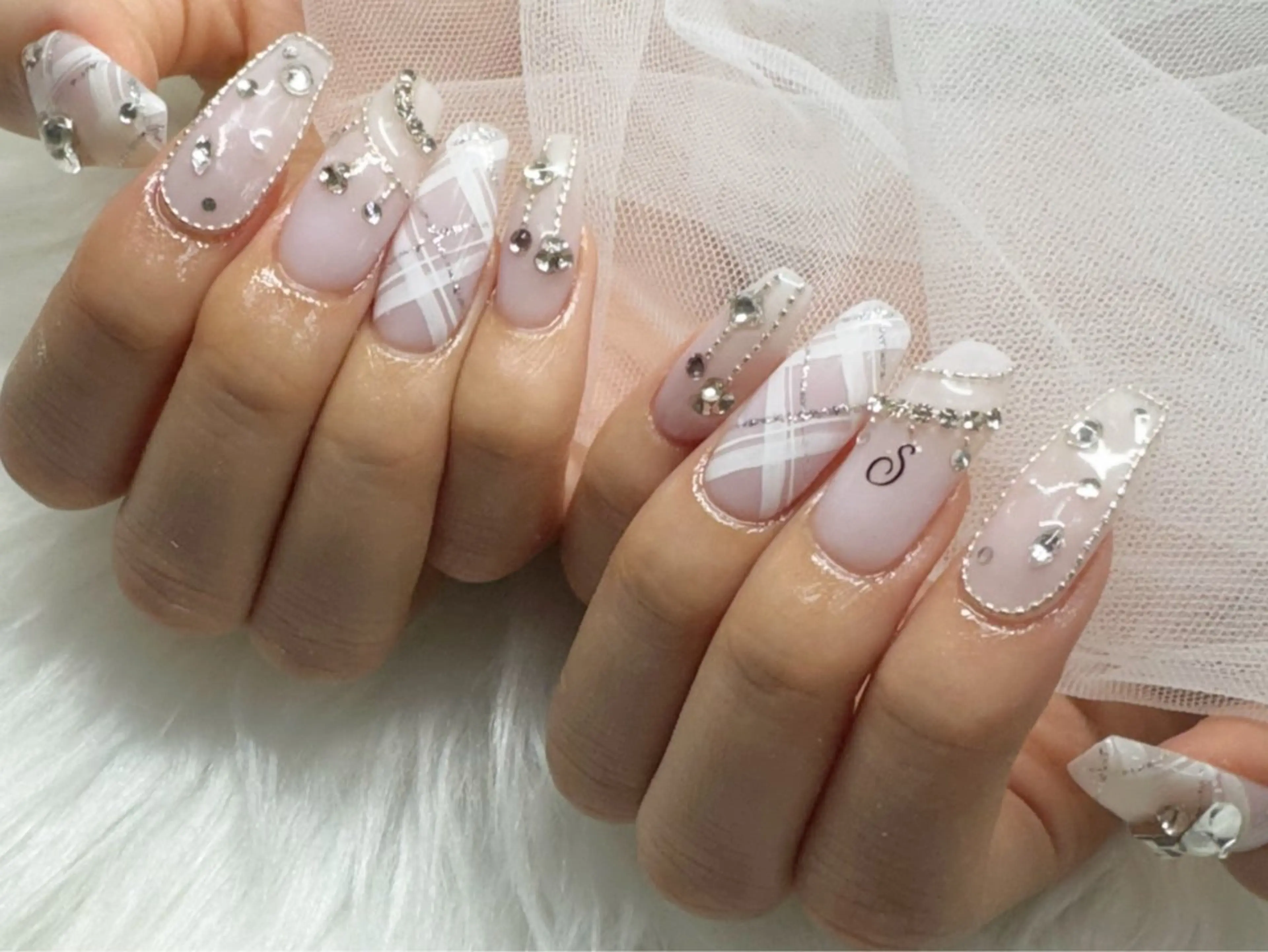 ネイル ハンドネイル ハンドケア Aurora nail所属・Auroranail Rihoのネイルデザイン