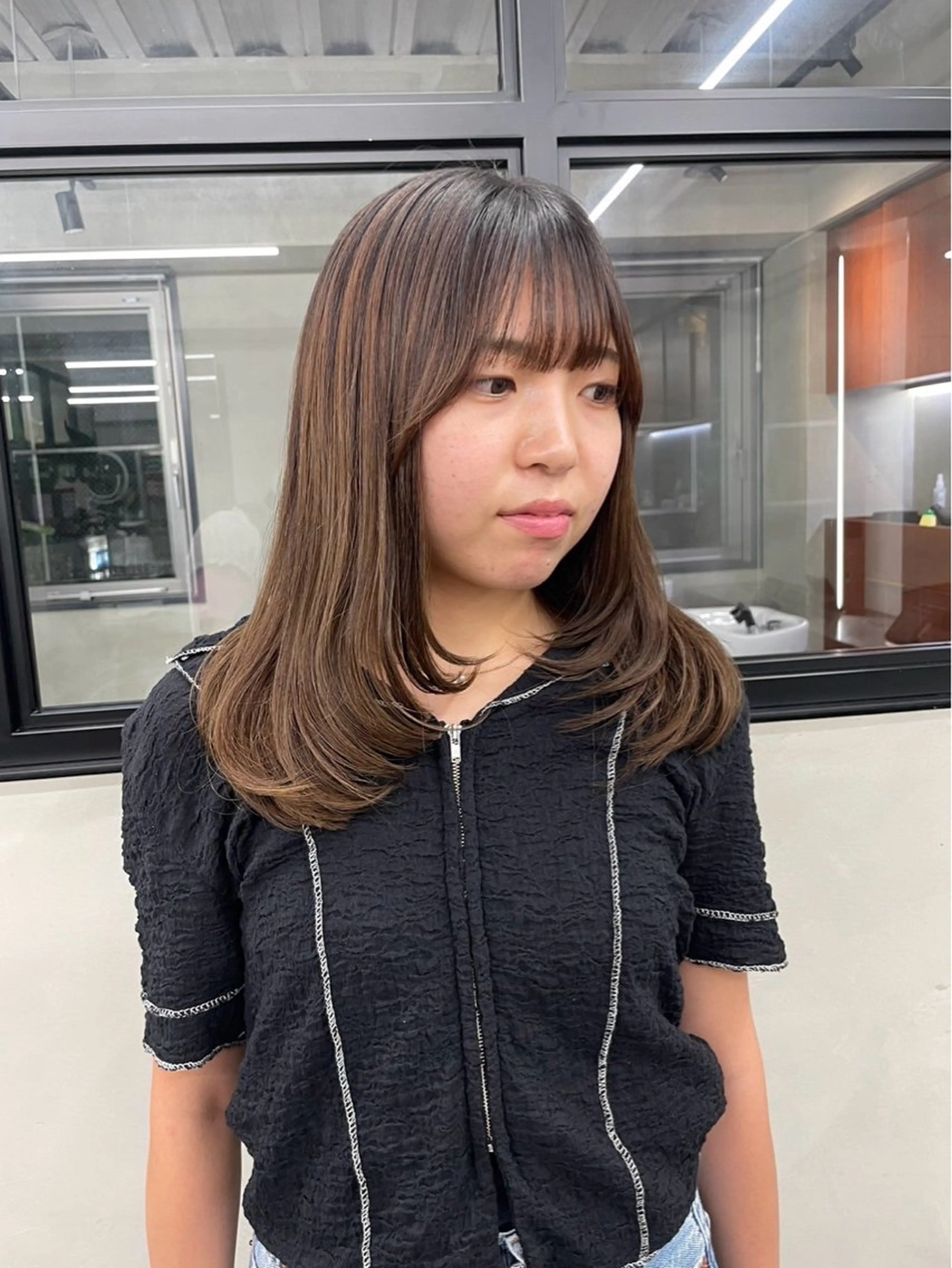 セミロング nico TOKYO 横浜所属・三浦 れいやのヘアスタイル