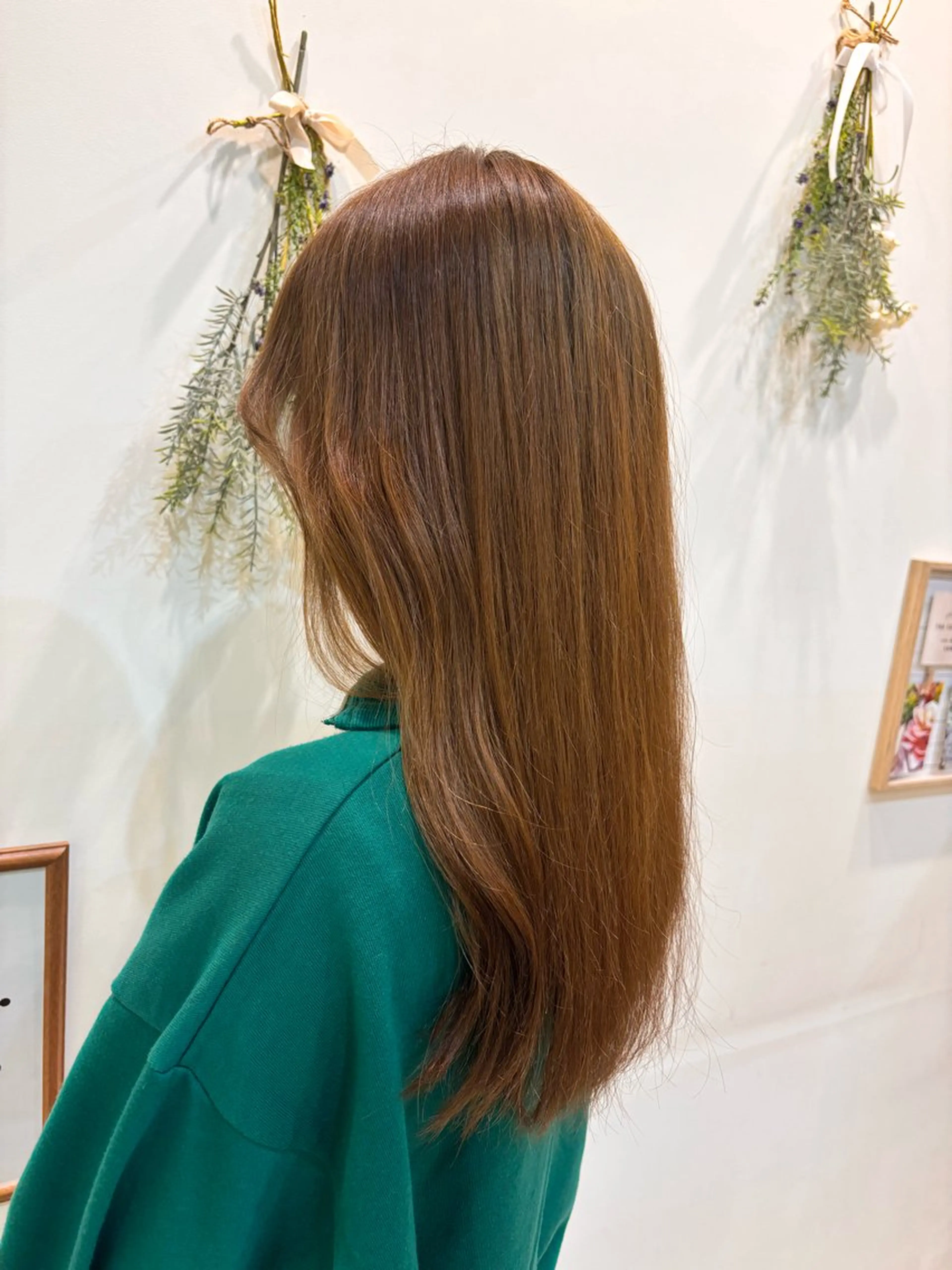 ロング カラー ヘアカラー トリートメント 井上 未悠のヘアスタイル