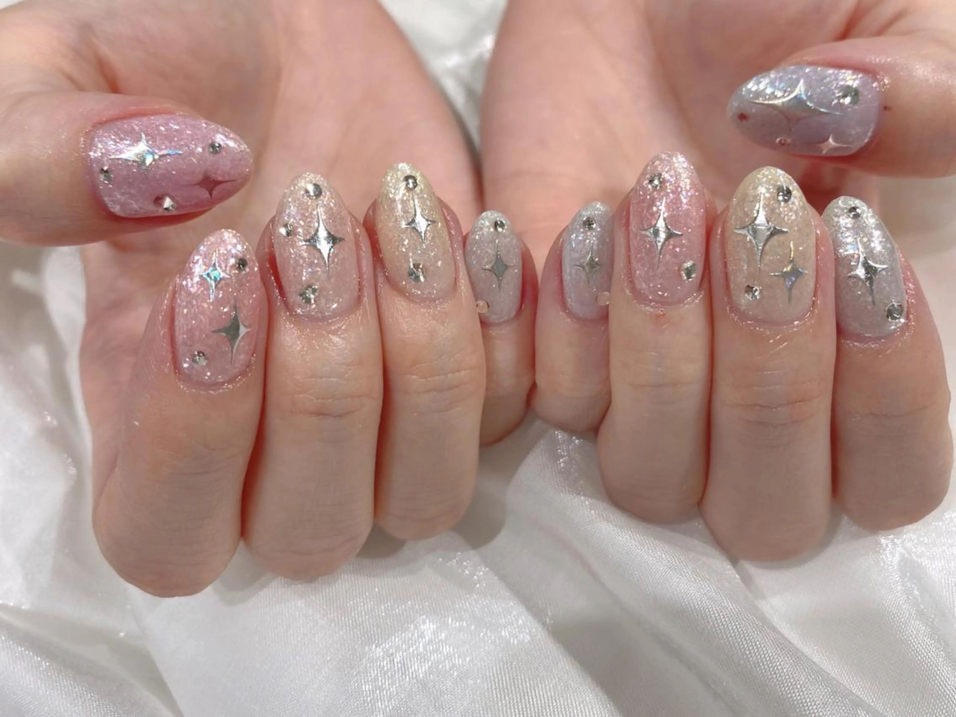 ショート ハンドネイル Nail  R💫 naoのネイルデザイン