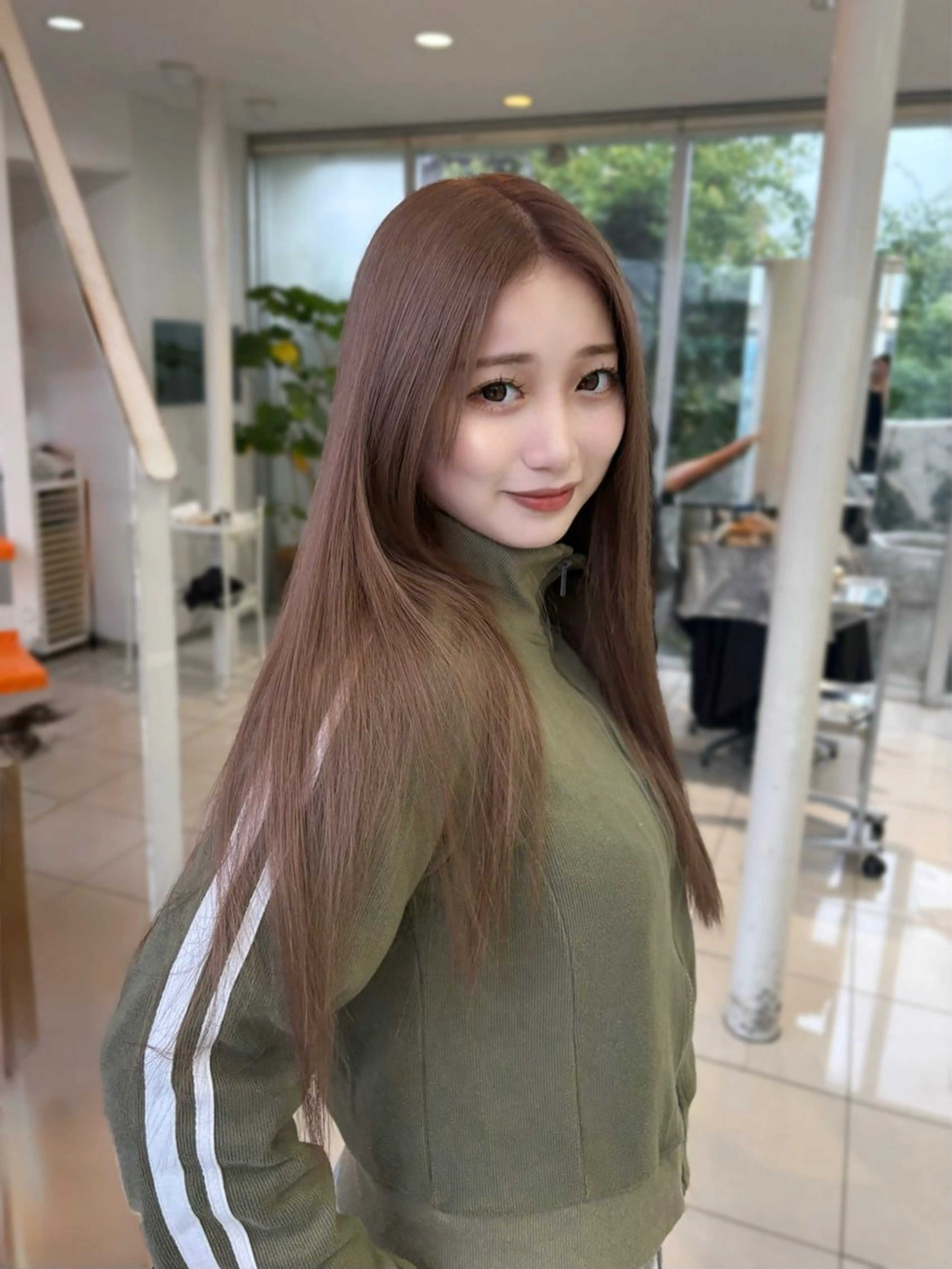 ロング カラー ヘアカラー トリートメント 盛れる韓国ヘア🩰/ 透明感カラー/華のヘアスタイル