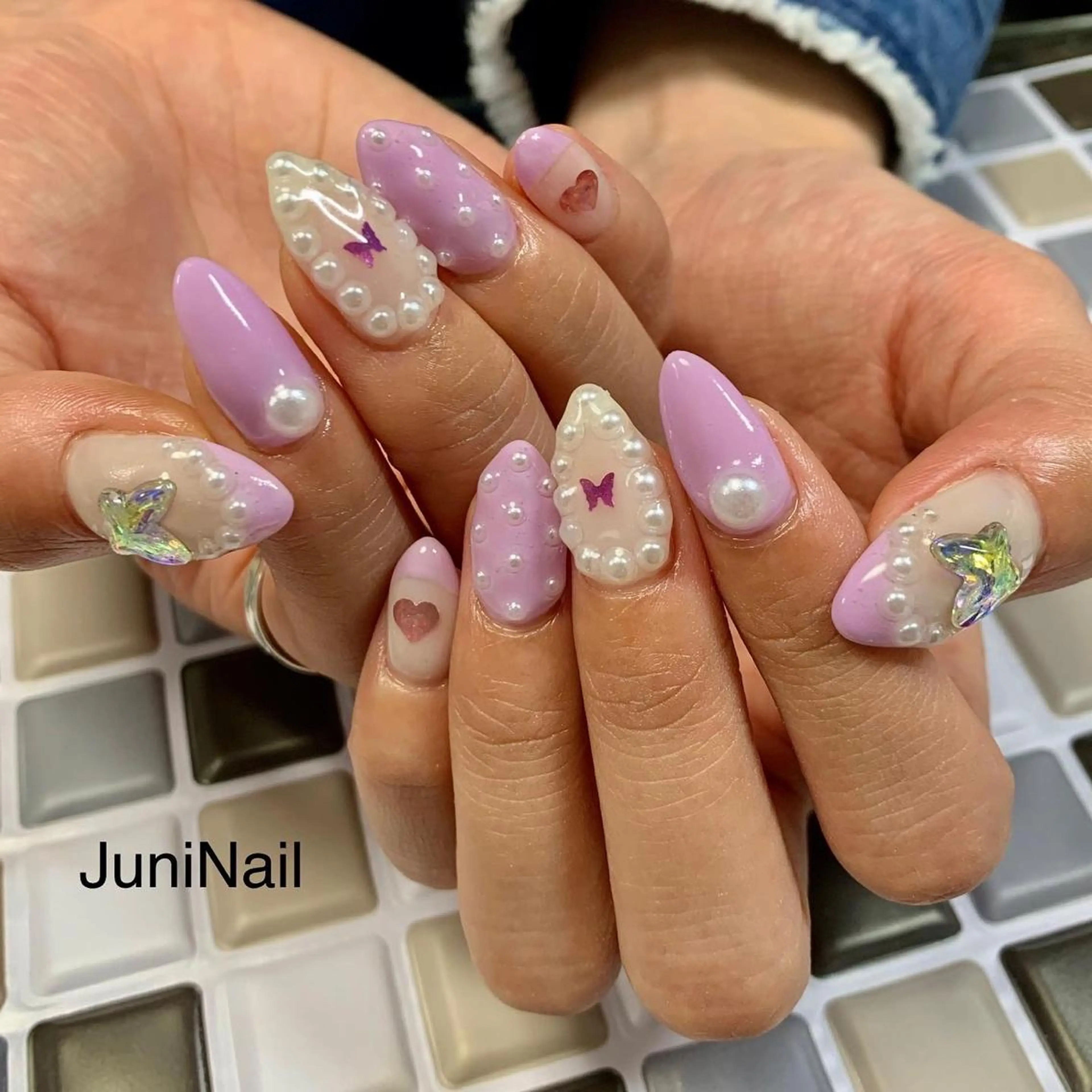 ネイル オーロラネイル クリアネイル 成人式 フラッシュネイル フレンチネイル ハンドネイル JuniNail 주니네일🇰🇷suのネイルデザイン