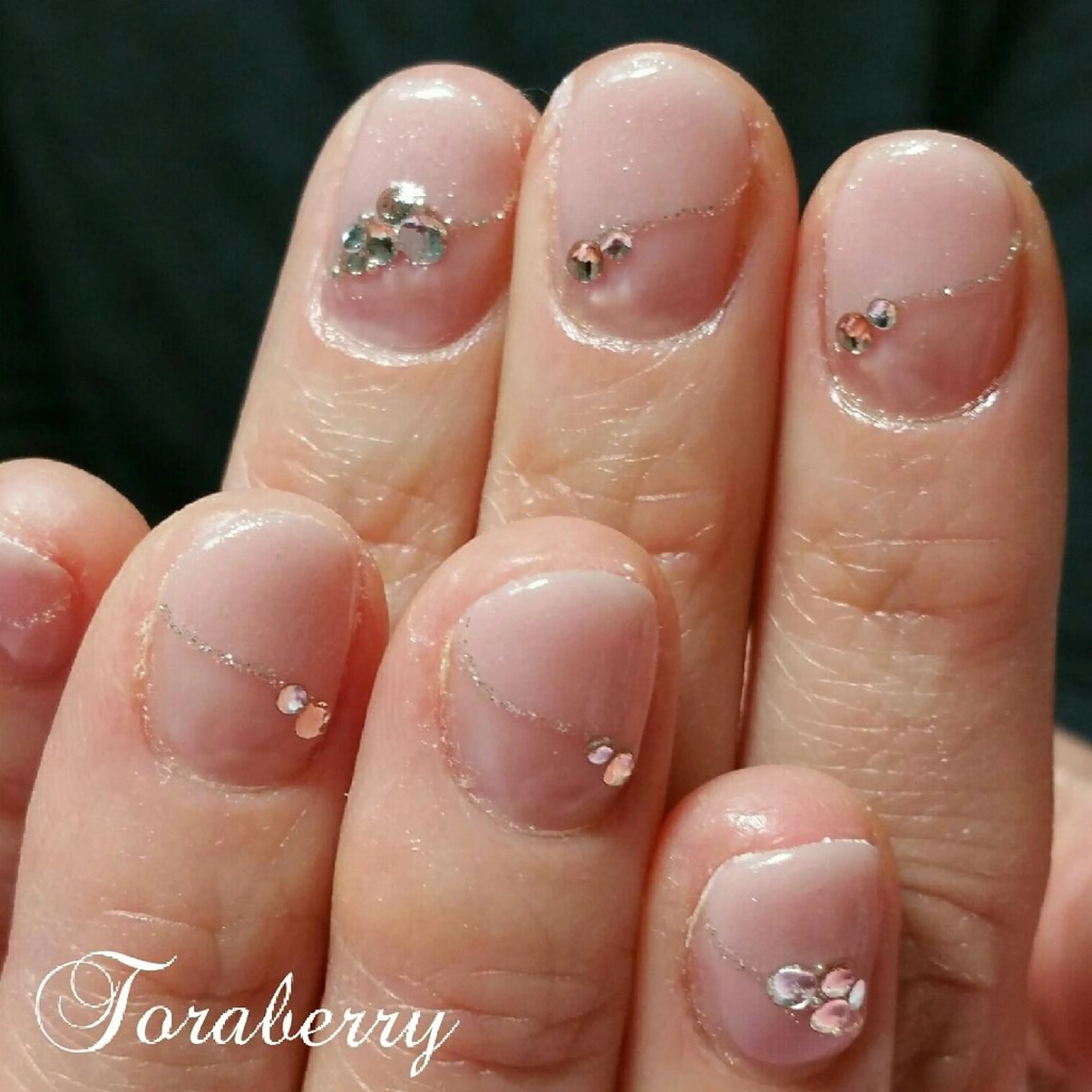 ネイル フレンチネイル ネイリスト なつみのネイルデザイン