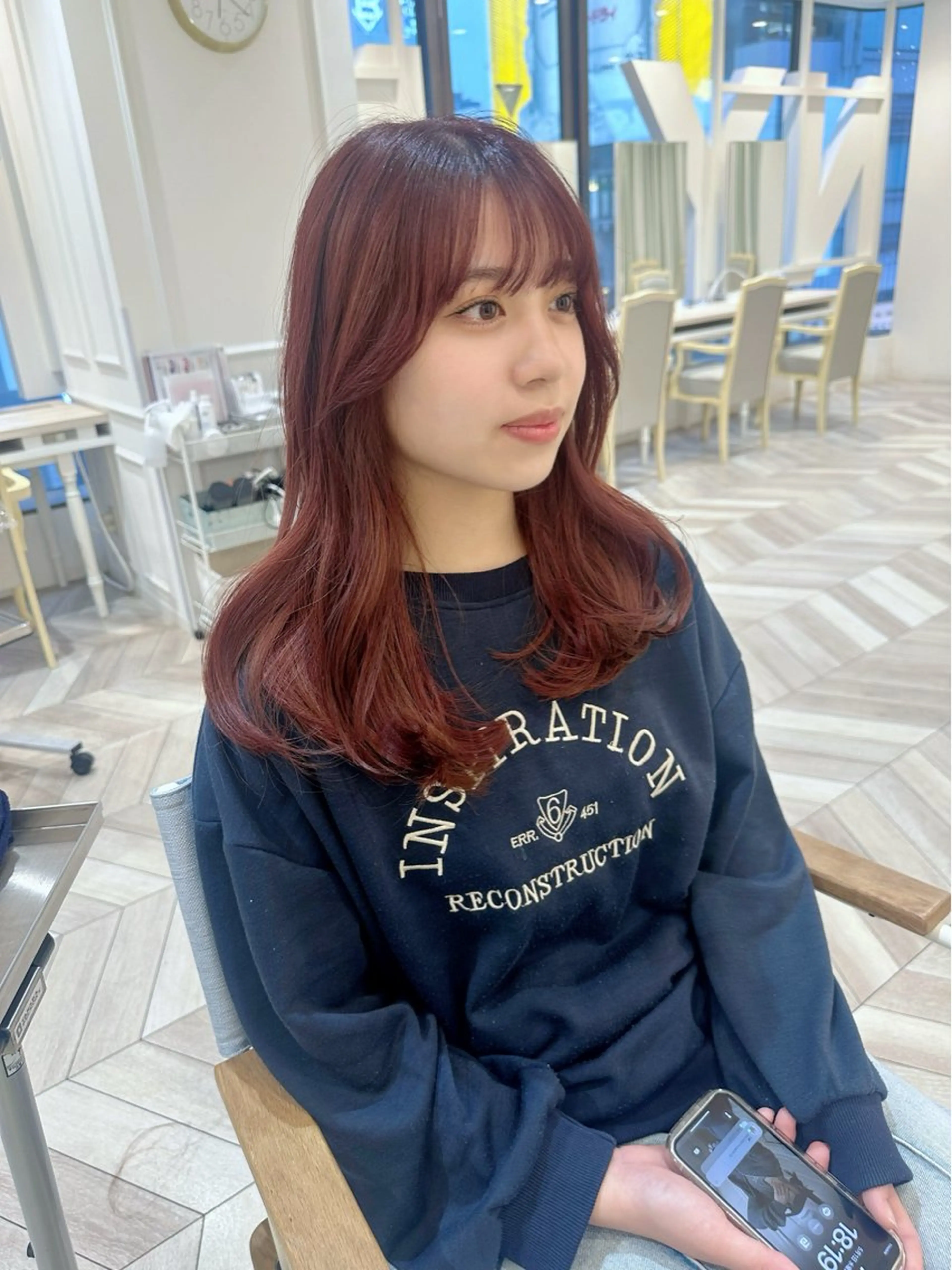 ロング カラー カット ヘアカラー トリートメント ベージュ/インナー カラー🤍Rieのヘアスタイル