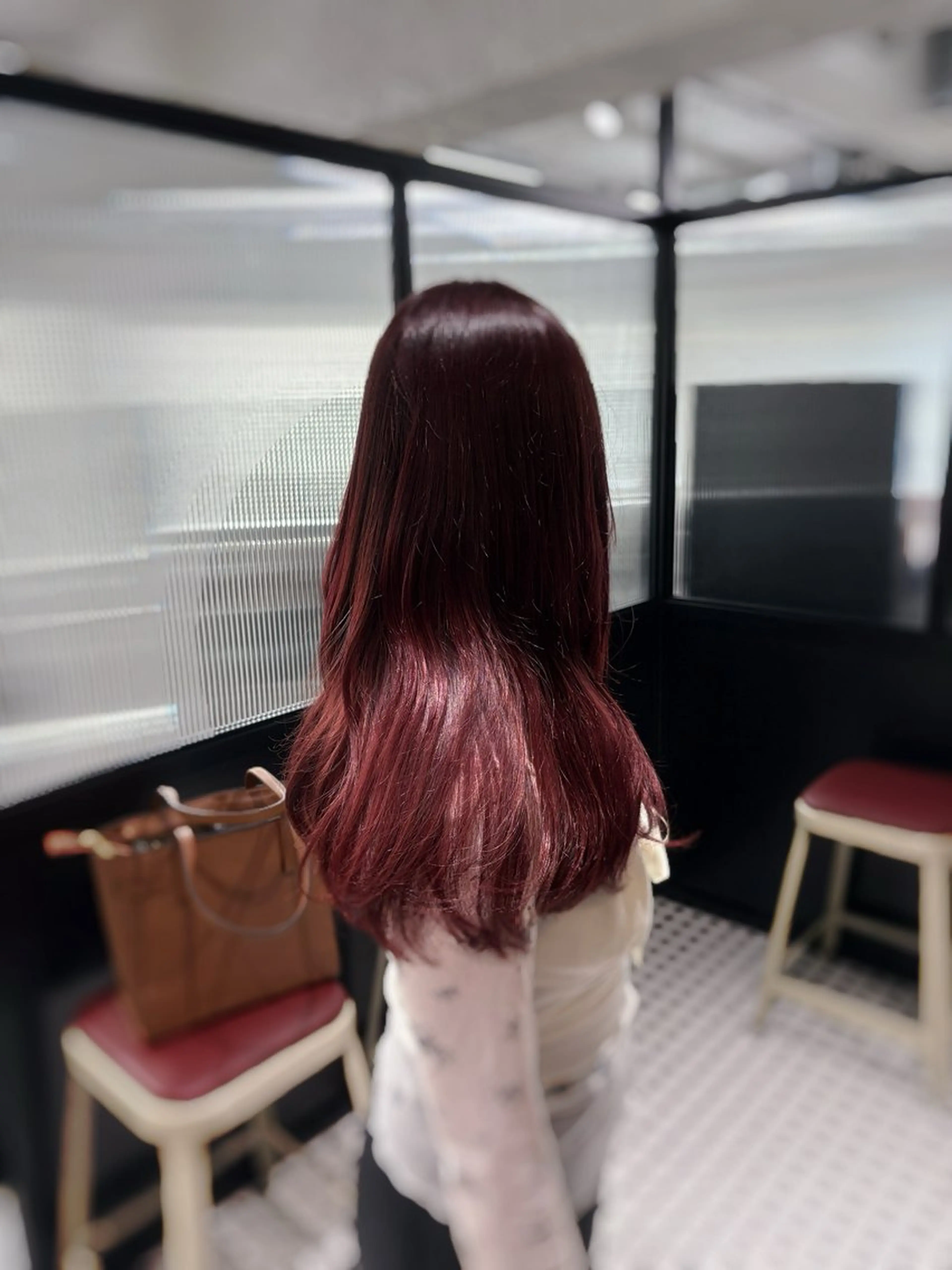 ロング カラー ヘアカラー トリートメント 韓国ヘア暗髪 ダブルカラーメンズ可のヘアスタイル