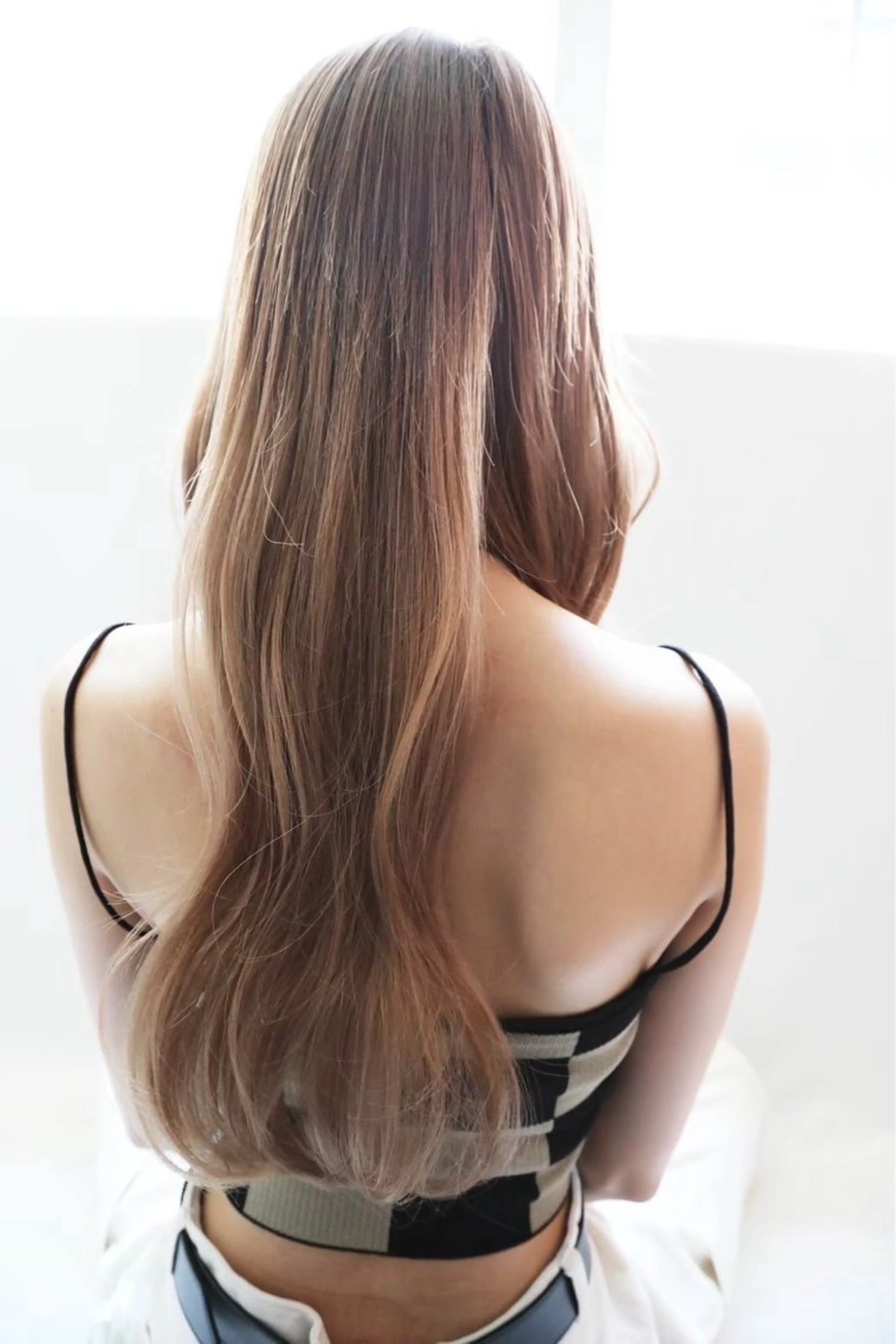 ロング TOMO ~ blanc ~のヘアスタイル