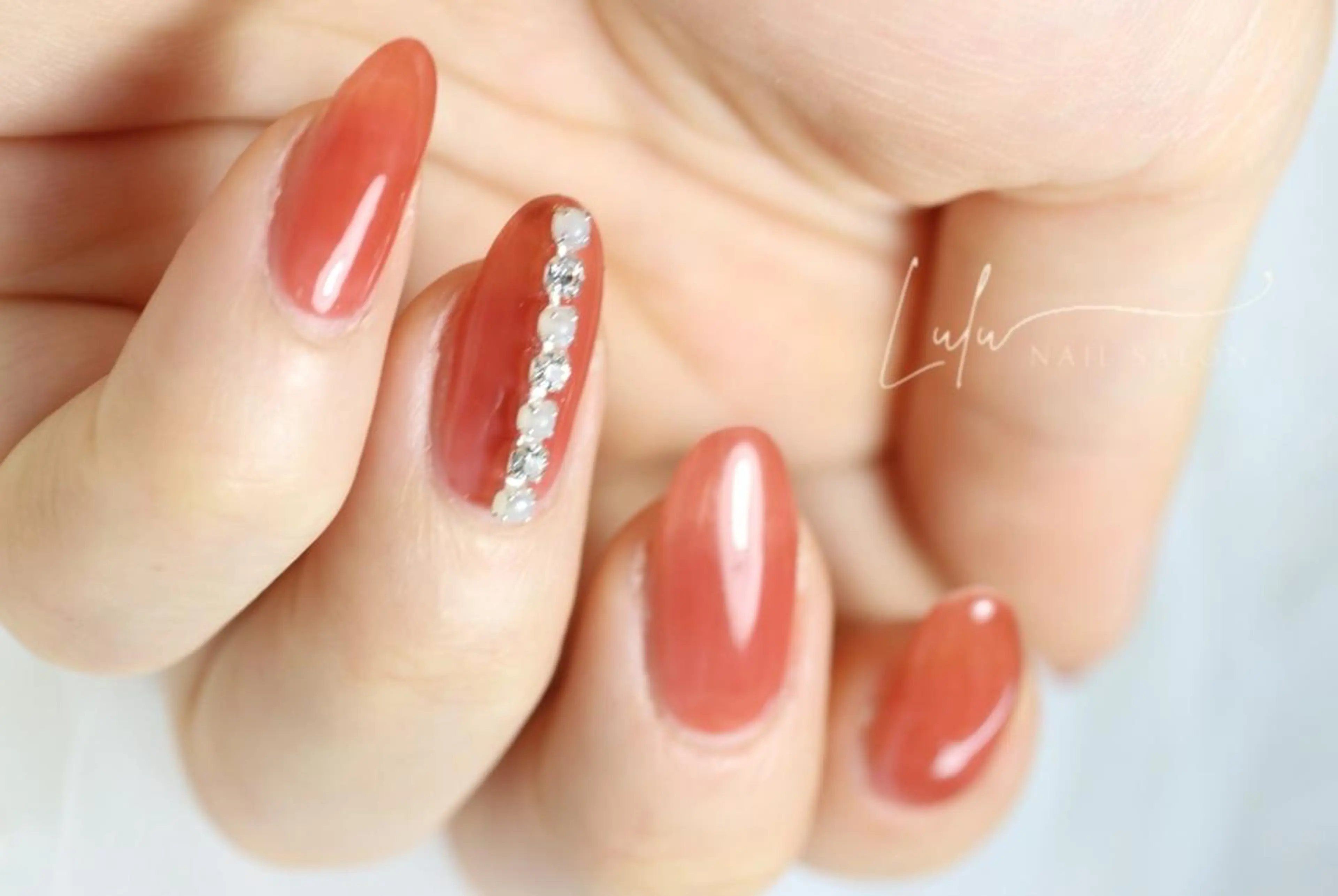 ネイル ワンカラーネイル Lulu nail salon 南堀江店所属・西村 あやかのネイルデザイン