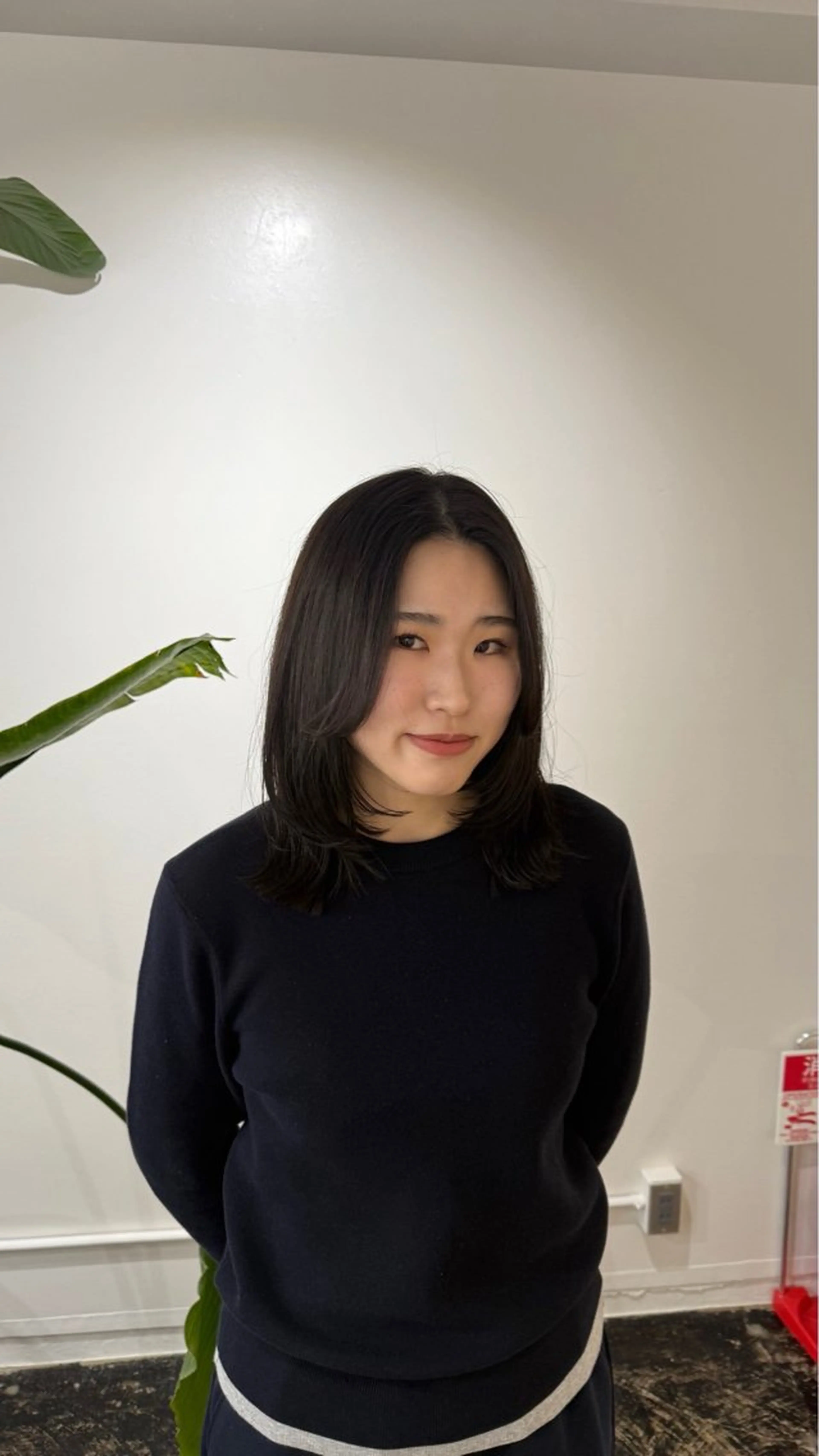 ミディアム 顔まわりレイヤー 顔周りカット レイヤーカット 樋口 万祐のヘアスタイル