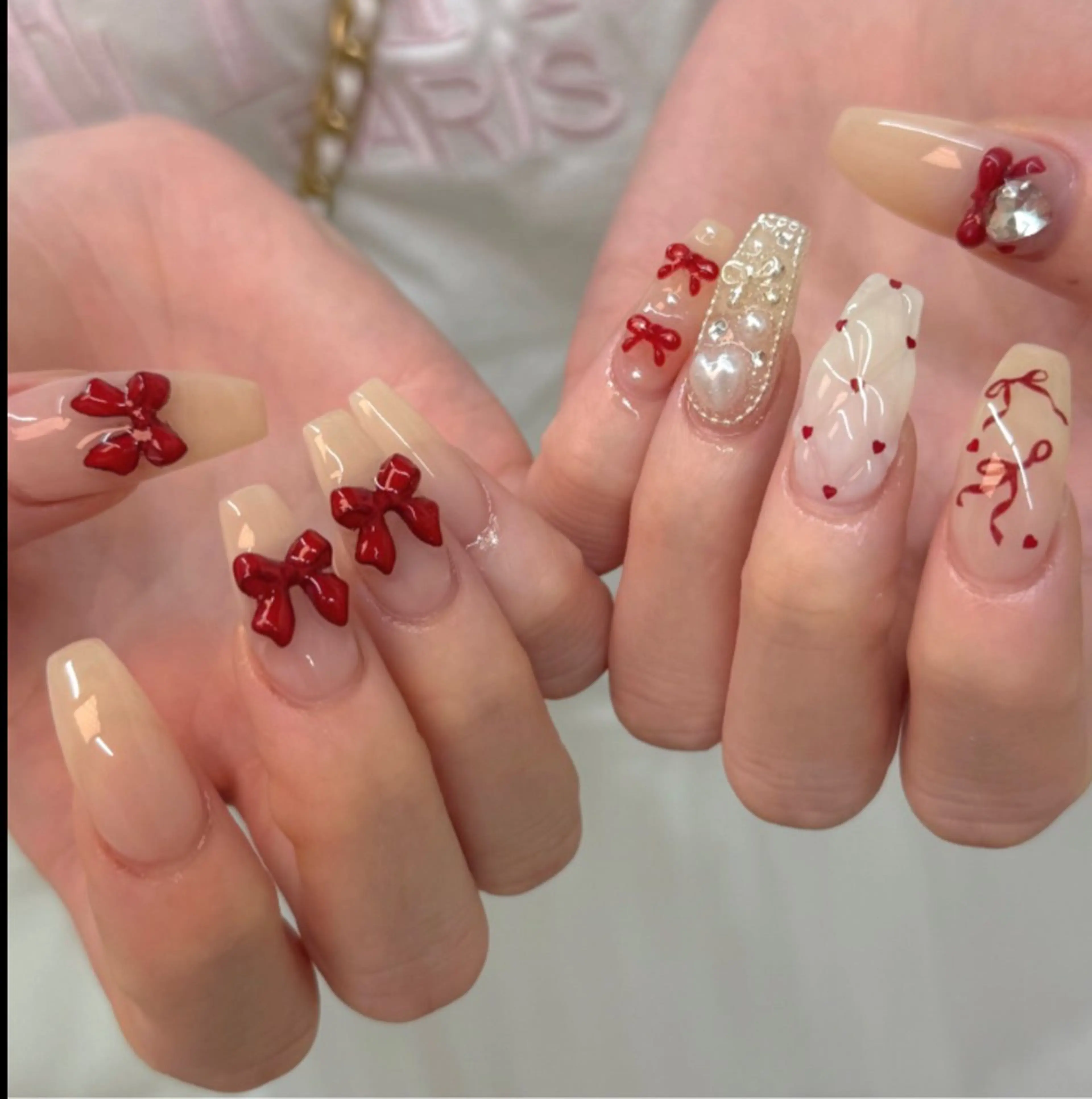 ネイル 長さ出し グラデーション キラキラネイル 韓国ネイル ラメ(グリッター) ハンドネイル ハンドケア Chisa Nail Studio所属・リ リのネイルデザイン
