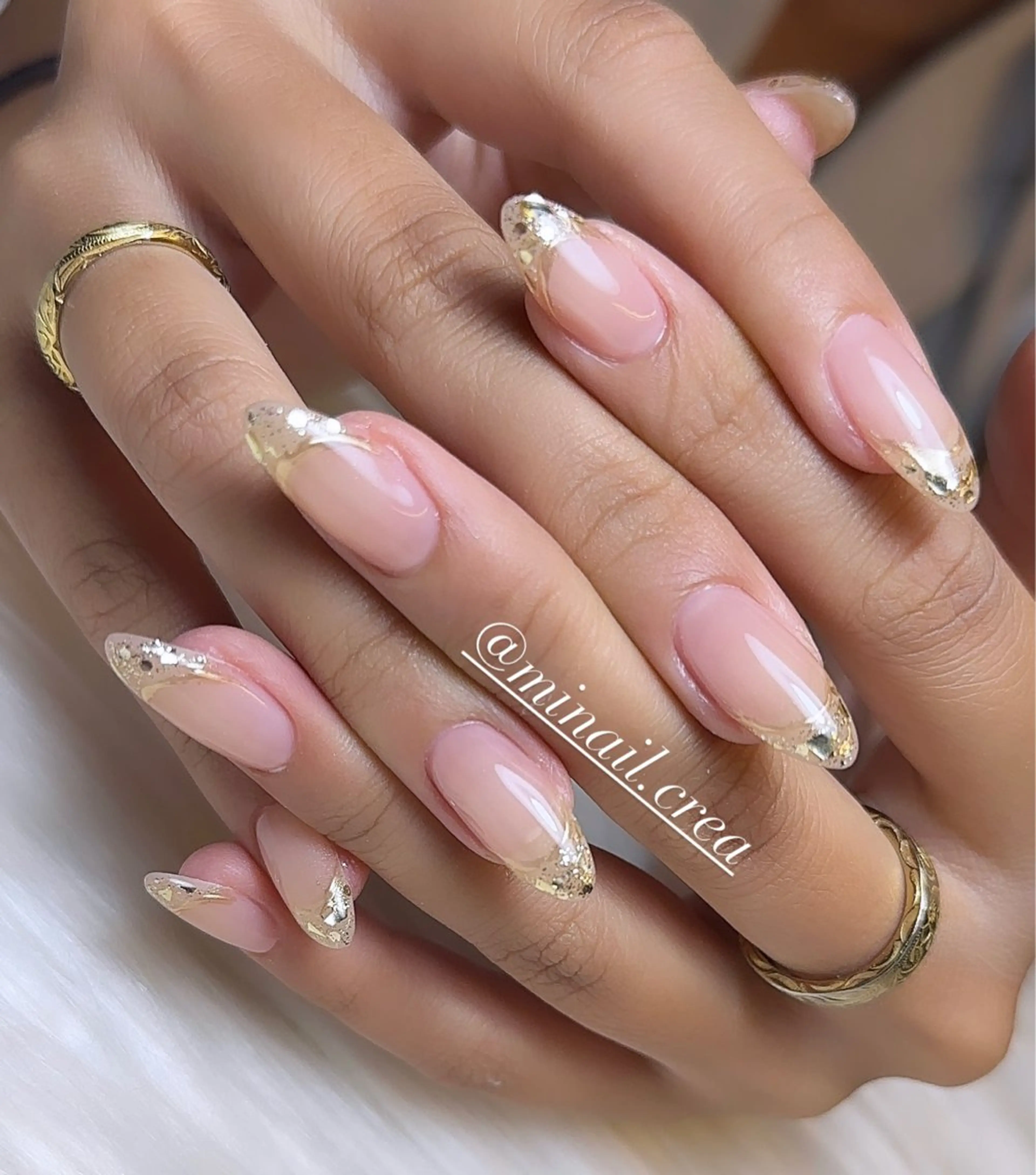 ネイル フレンチネイル ジェルネイル ガラスフレンチ ゴールド キラキラネイル ハンドネイル CRéA　-private nailsalon-所属・CReA nailのネイルデザイン