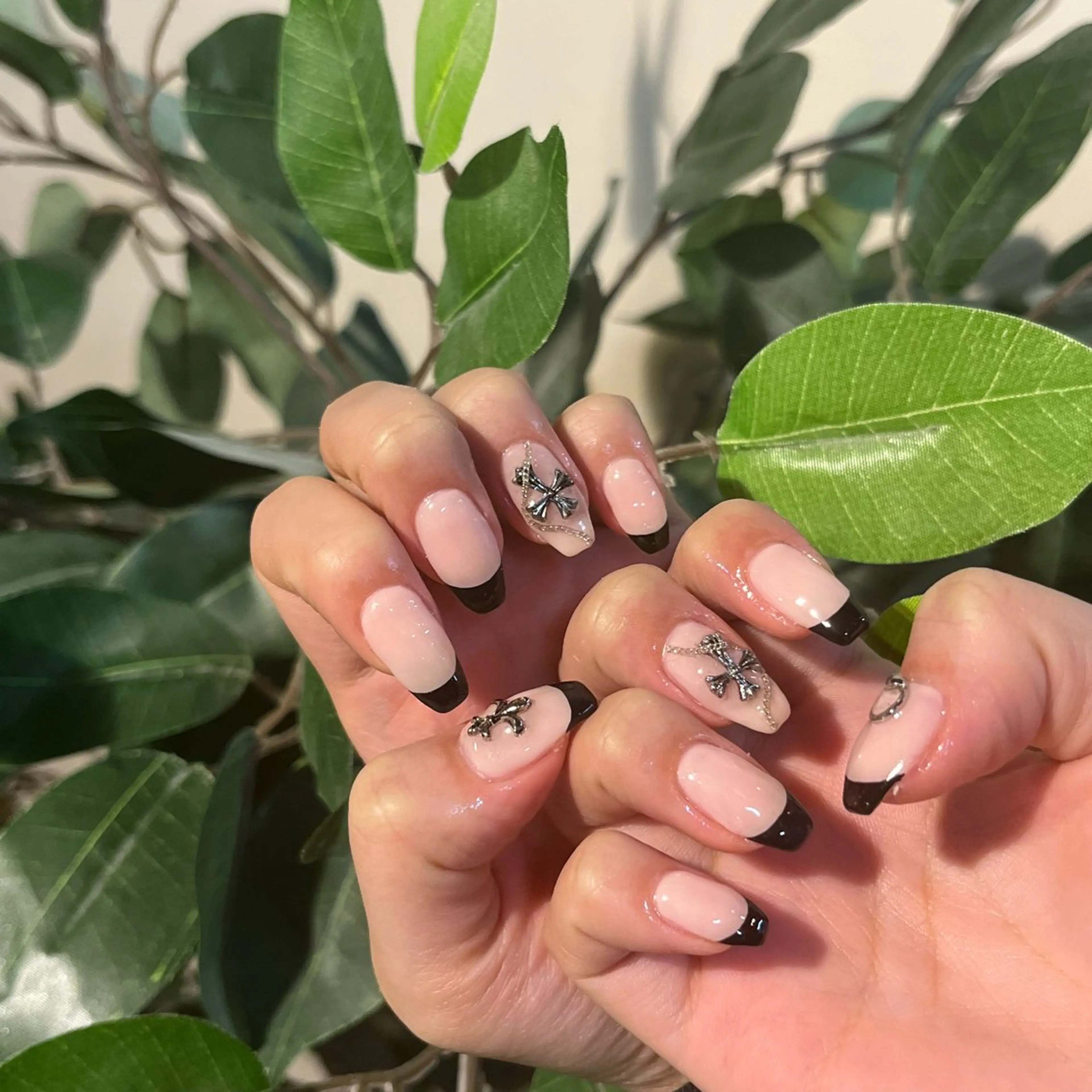 ネイル ハンドネイル 🌿BLITZ 🦋笠原雪音🦋のネイルデザイン
