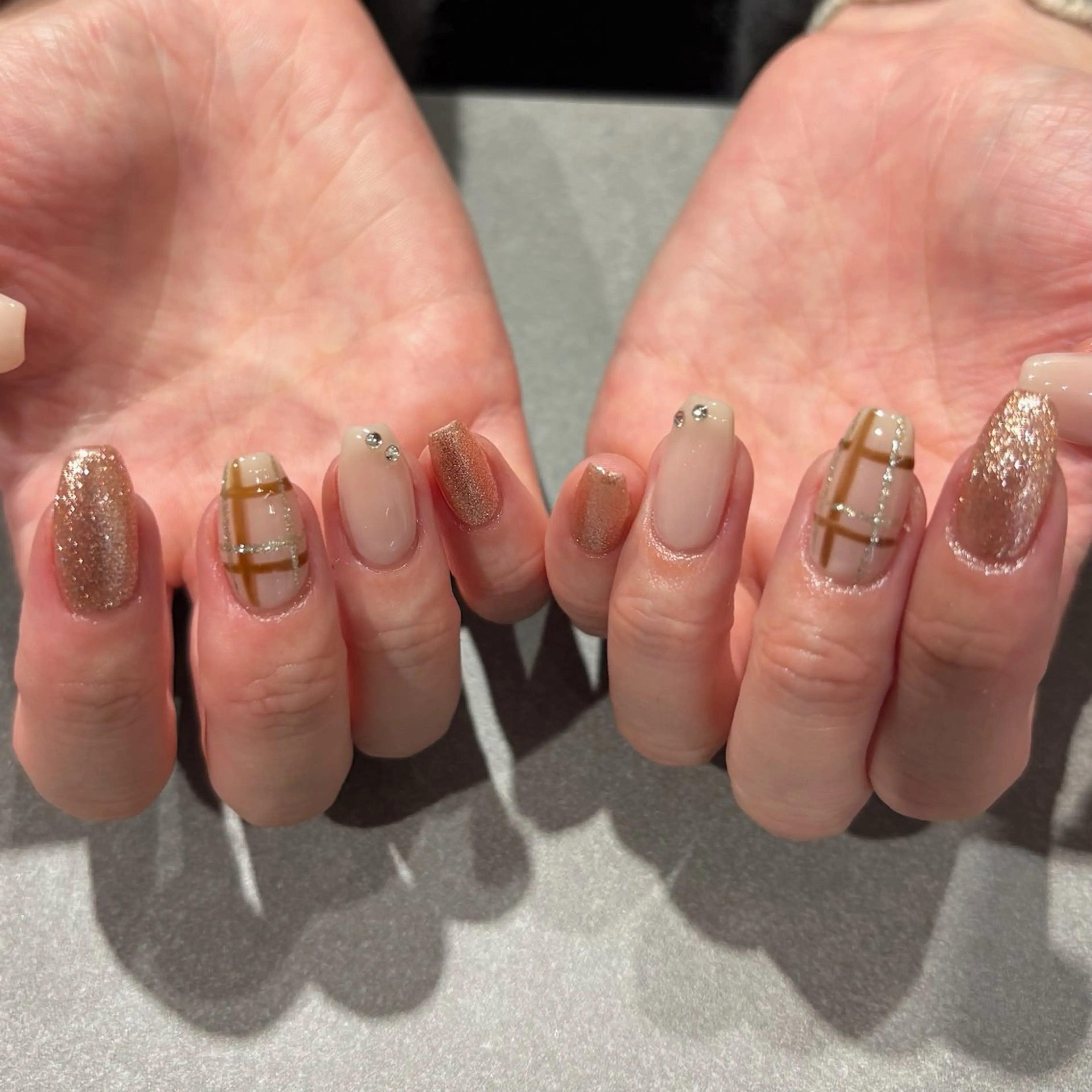 ネイル ハンドネイル &robe銀座店 runeのネイルデザイン