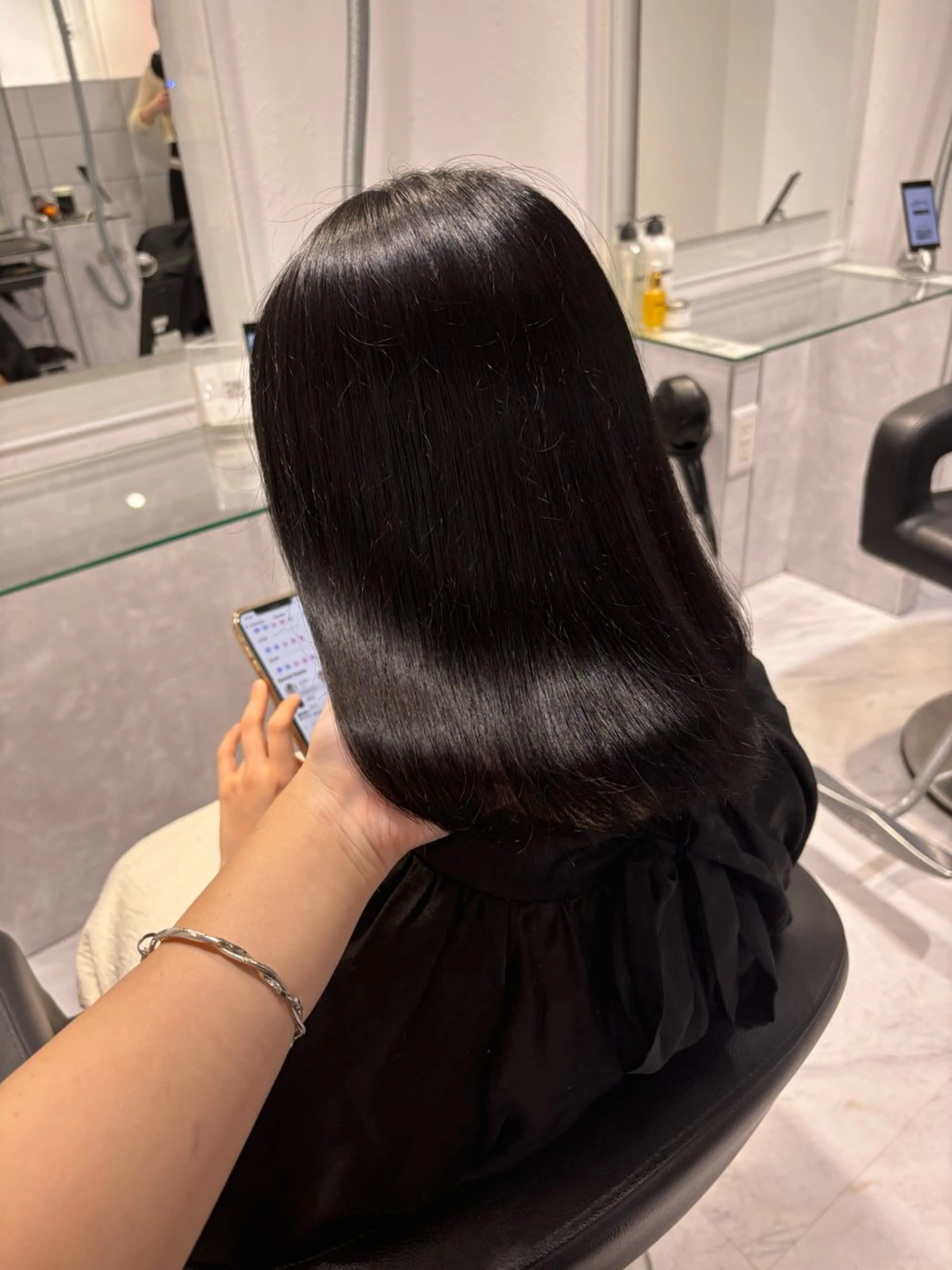 セミロング カラー カット ヘアカラー トリートメント ヘッドスパ ヘアセット 表参道♡暗髪^ྀི 艶カラー♡アユミのヘアスタイル