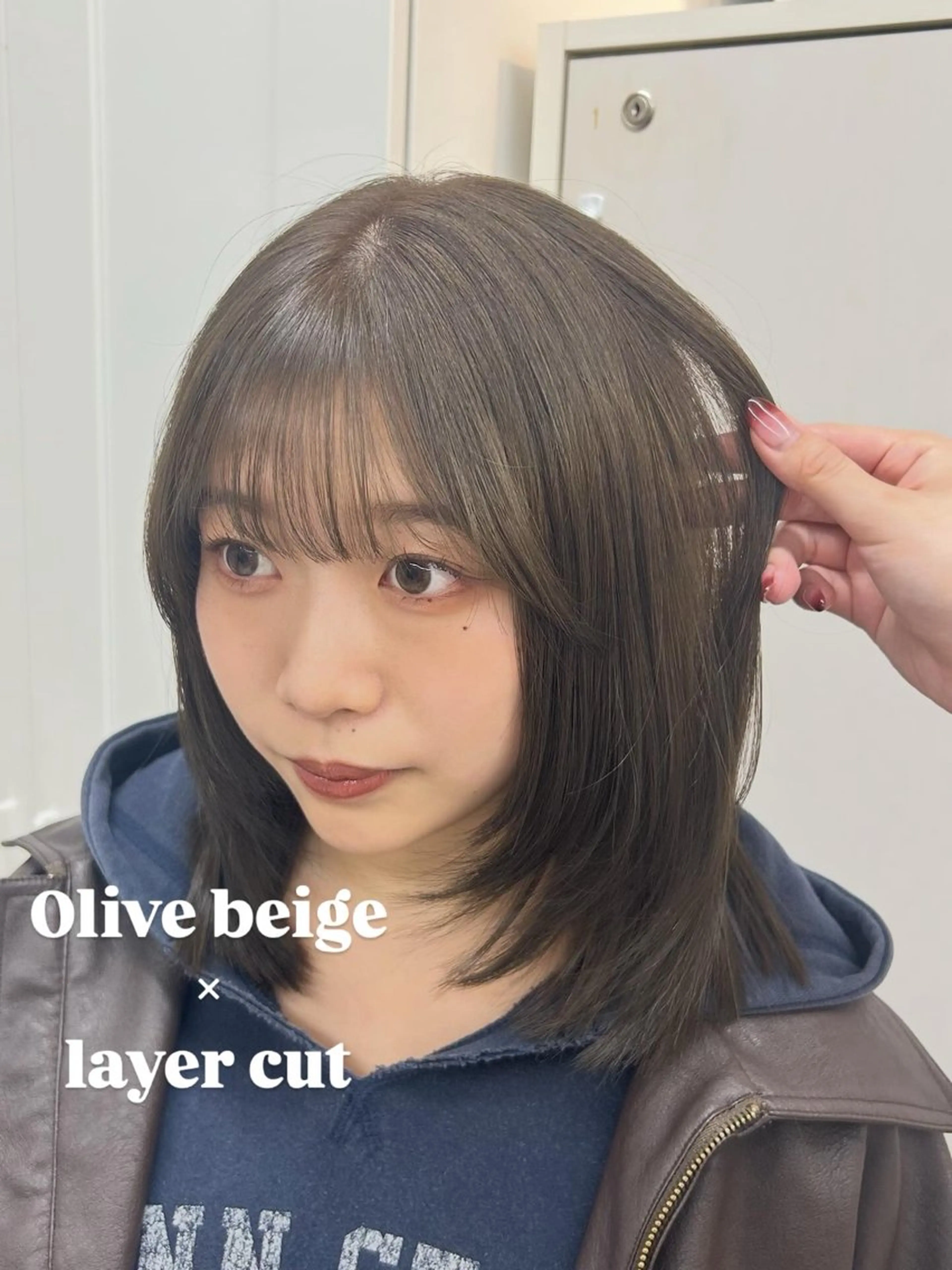 カット+ブリーチなしダブルカラー+フローディアトリートメントの写真