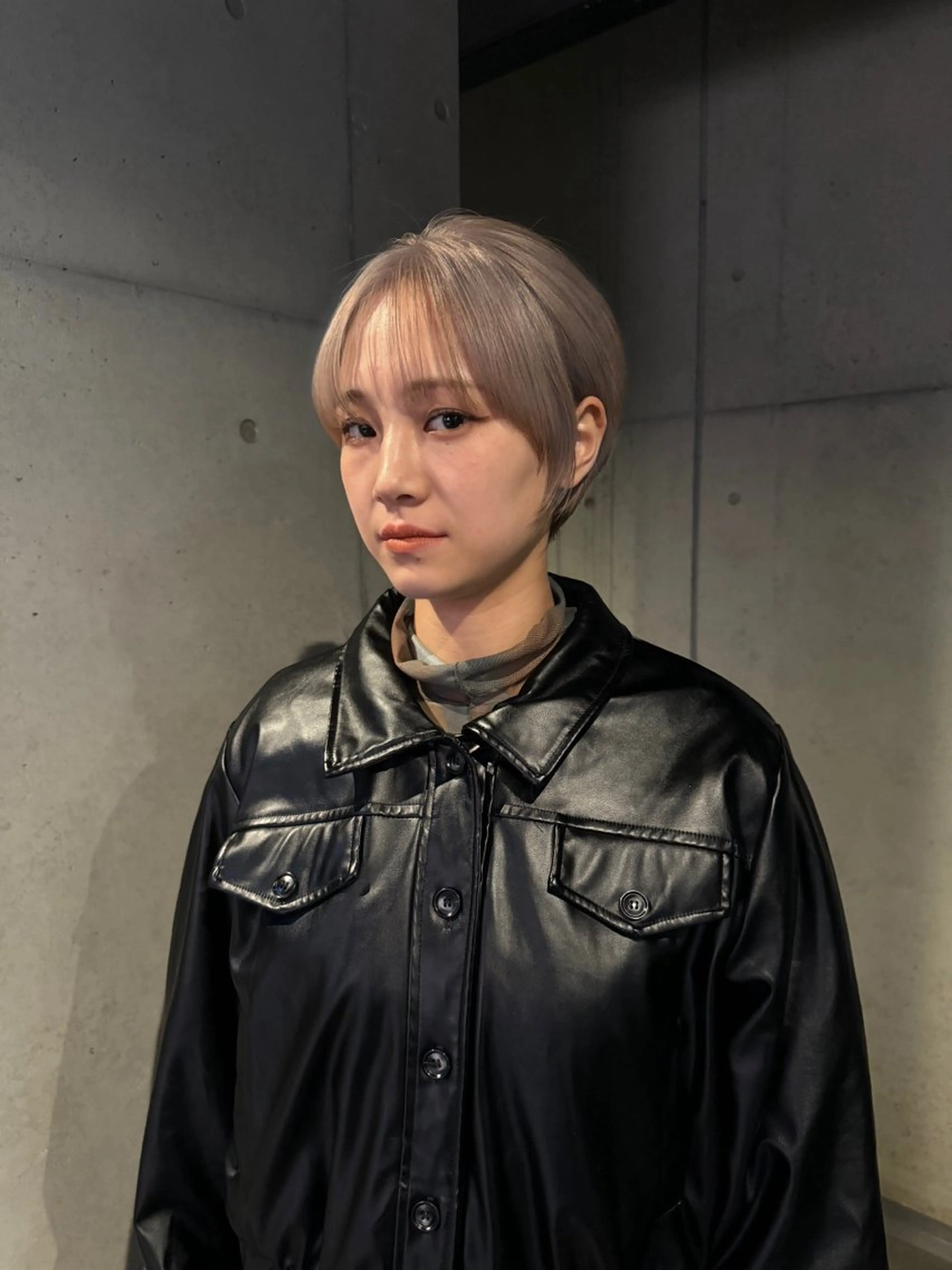ショート カラー ヘアカラー ハイトーン/レイヤー だいちのヘアスタイル