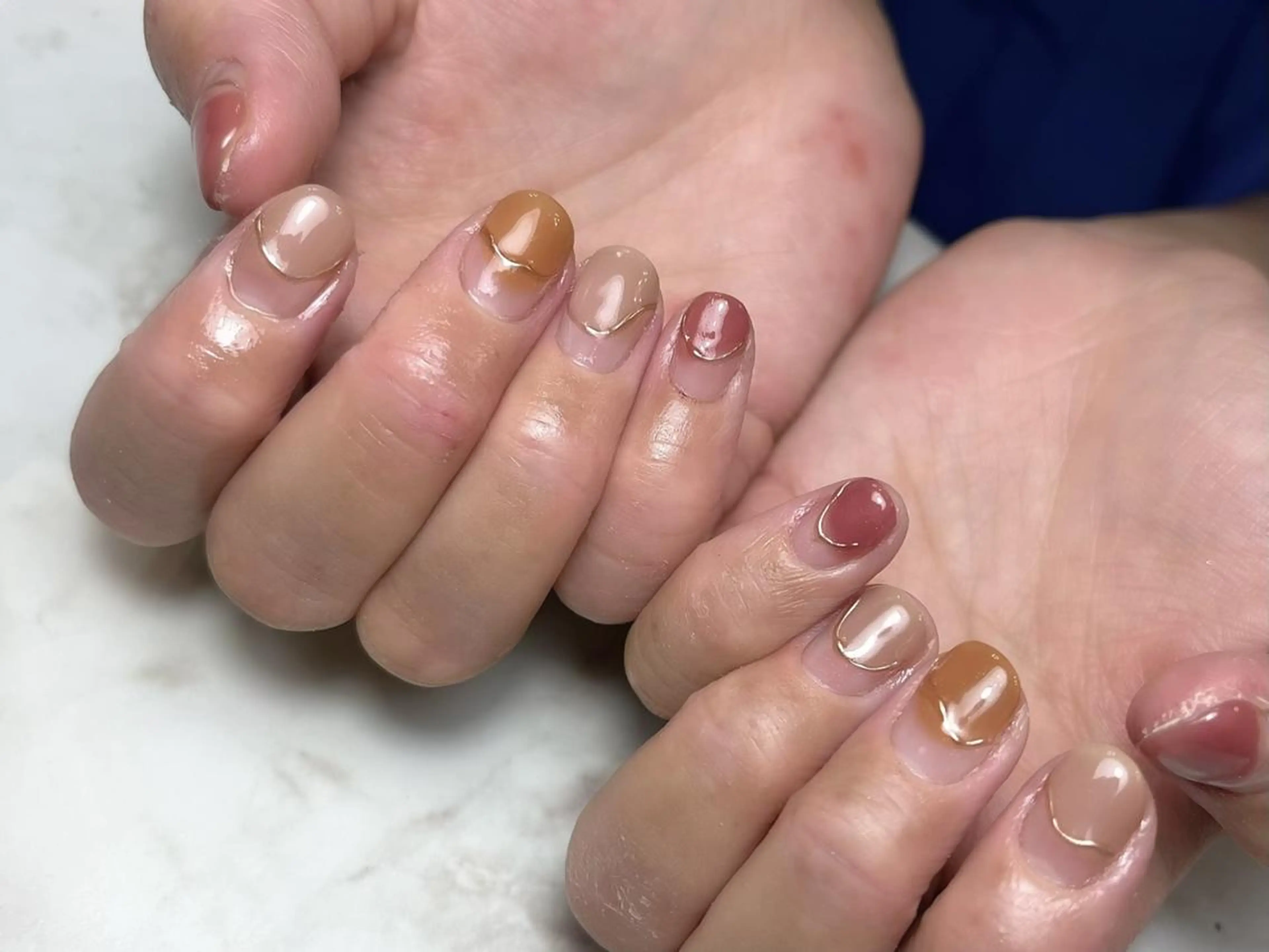 ネイル ニュアンスネイル Ellie Nail Honamiのネイルデザイン