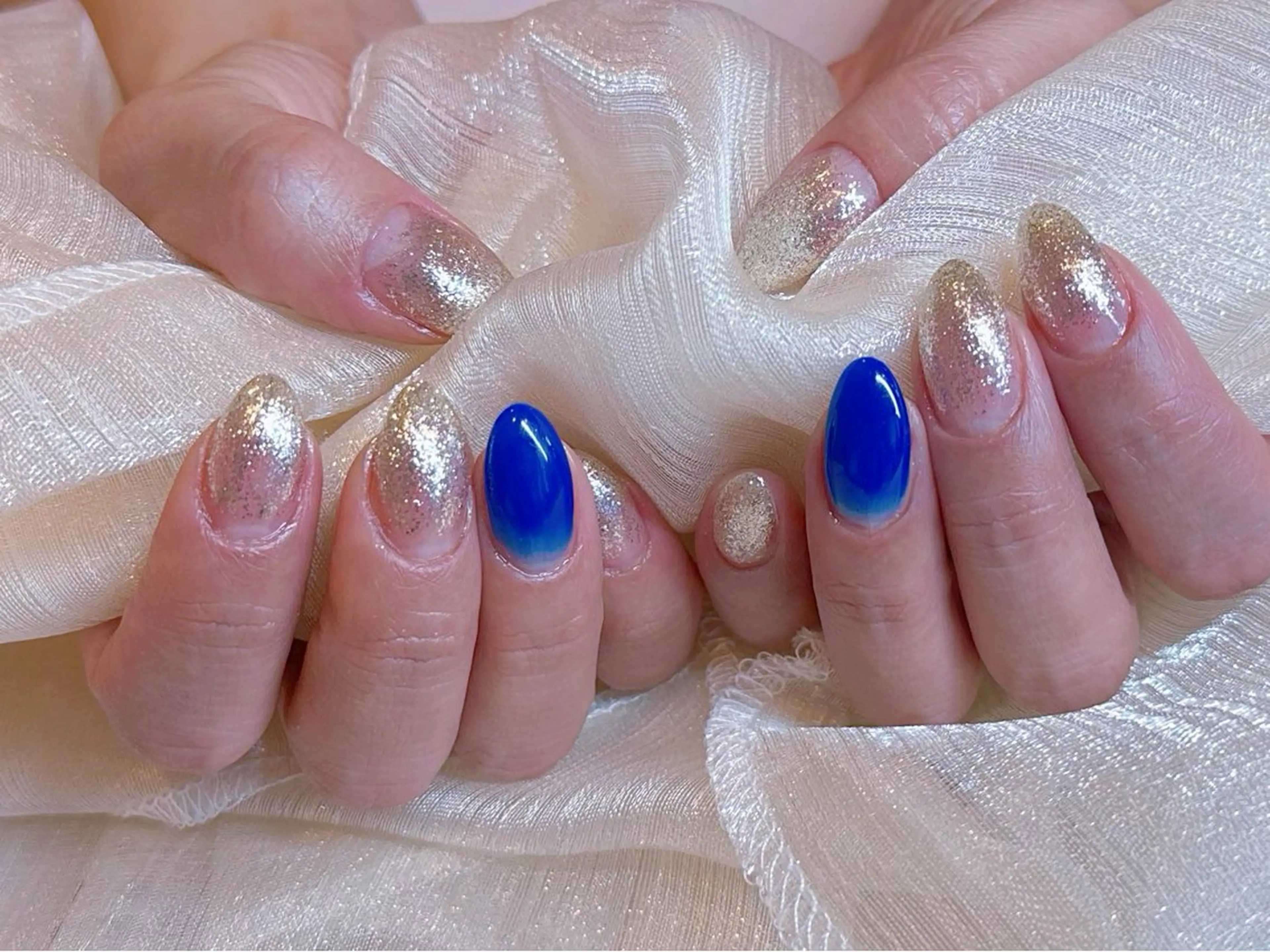 ネイル アートネイル 韓国ネイル 水色 ロングネイル マグネットネイル ハンドネイル ハンドケア NailDemure 【銀座店】のネイルデザイン