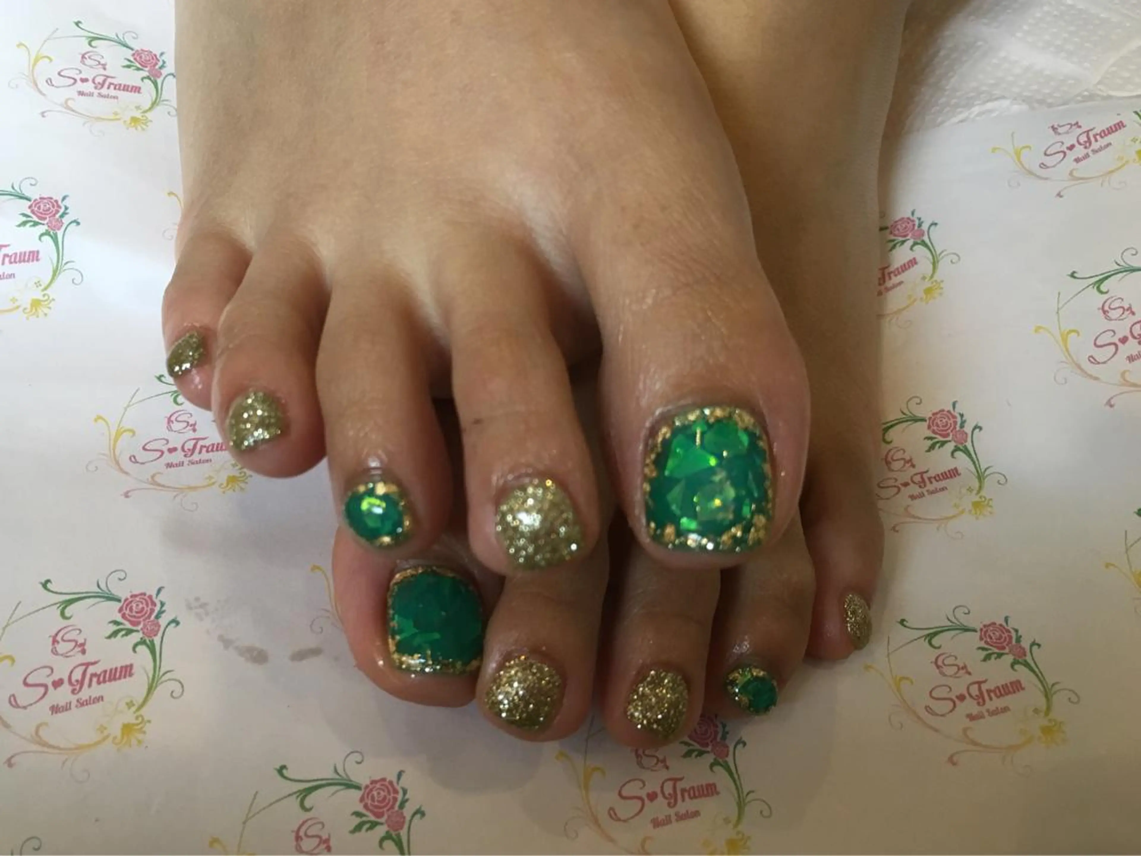 ネイル フットネイル Nail Salon S-Traum所属・Nail Salon S-Traumのネイルデザイン