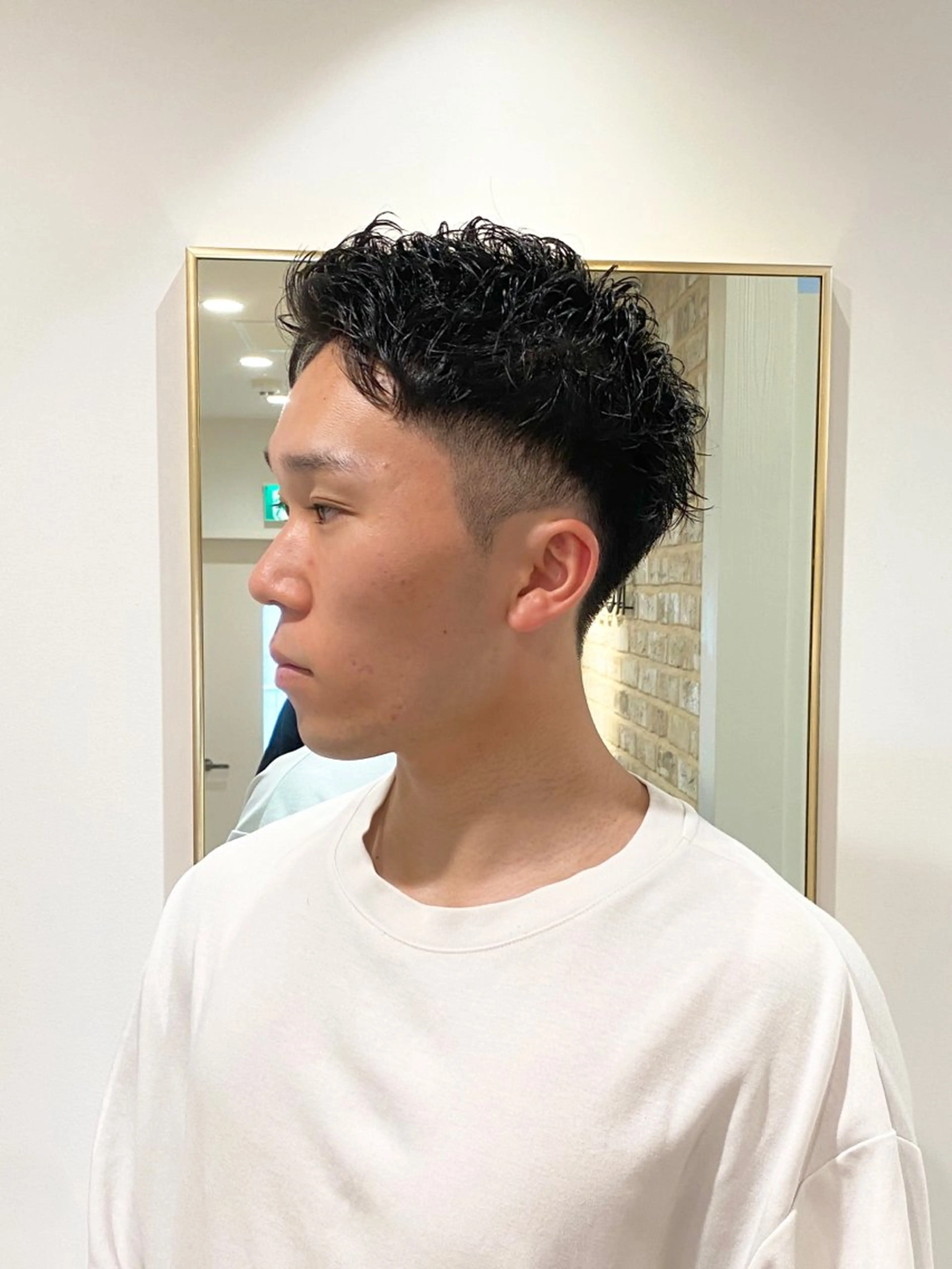 ショート メンズ スパイキーショート くせ毛 ショートヘア カット 姫カット/レイヤー/ ハイトーン/池澤慎人のヘアスタイル
