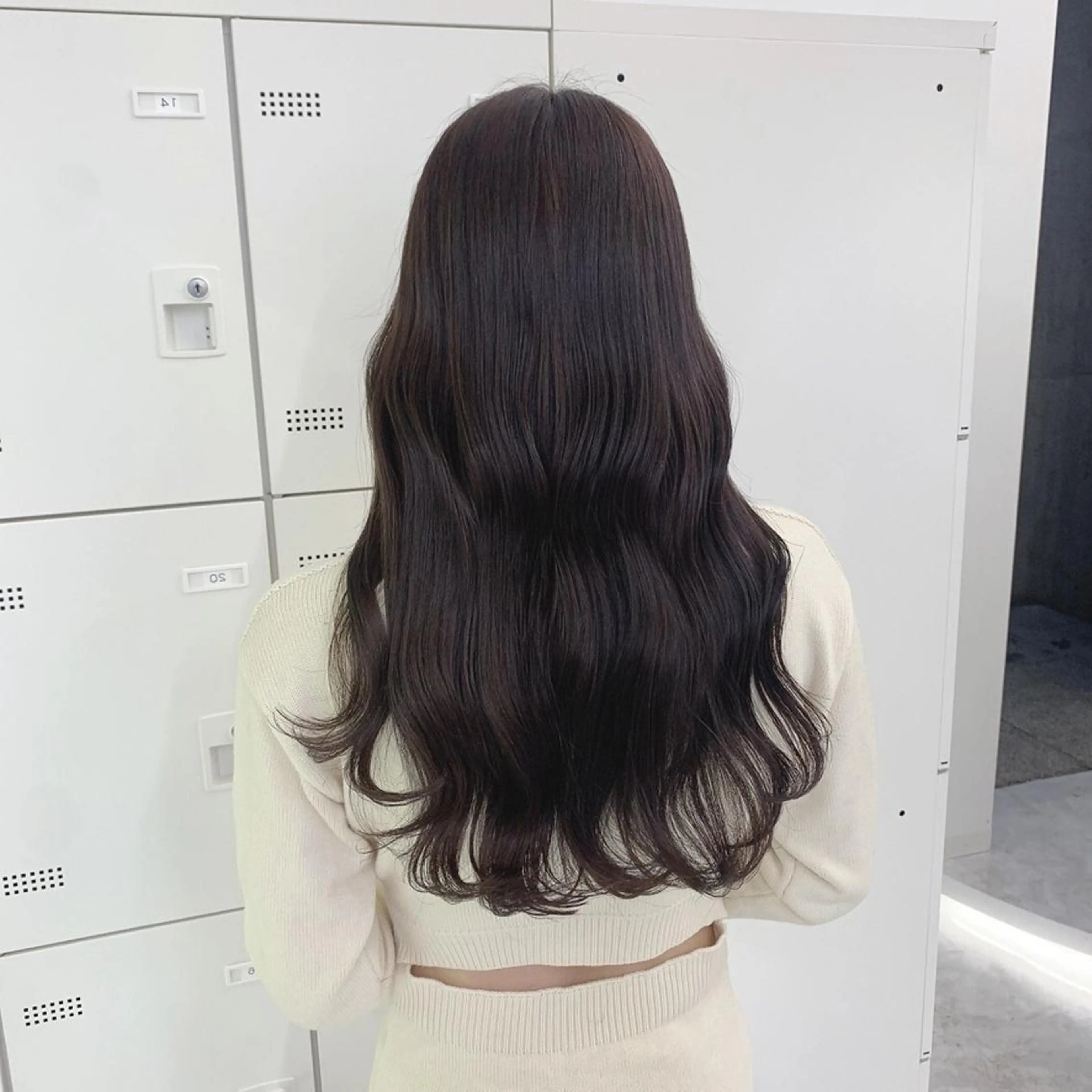 カラー 大人っぽ艶暗髪レディ 🩶takuto🩶のヘアスタイル