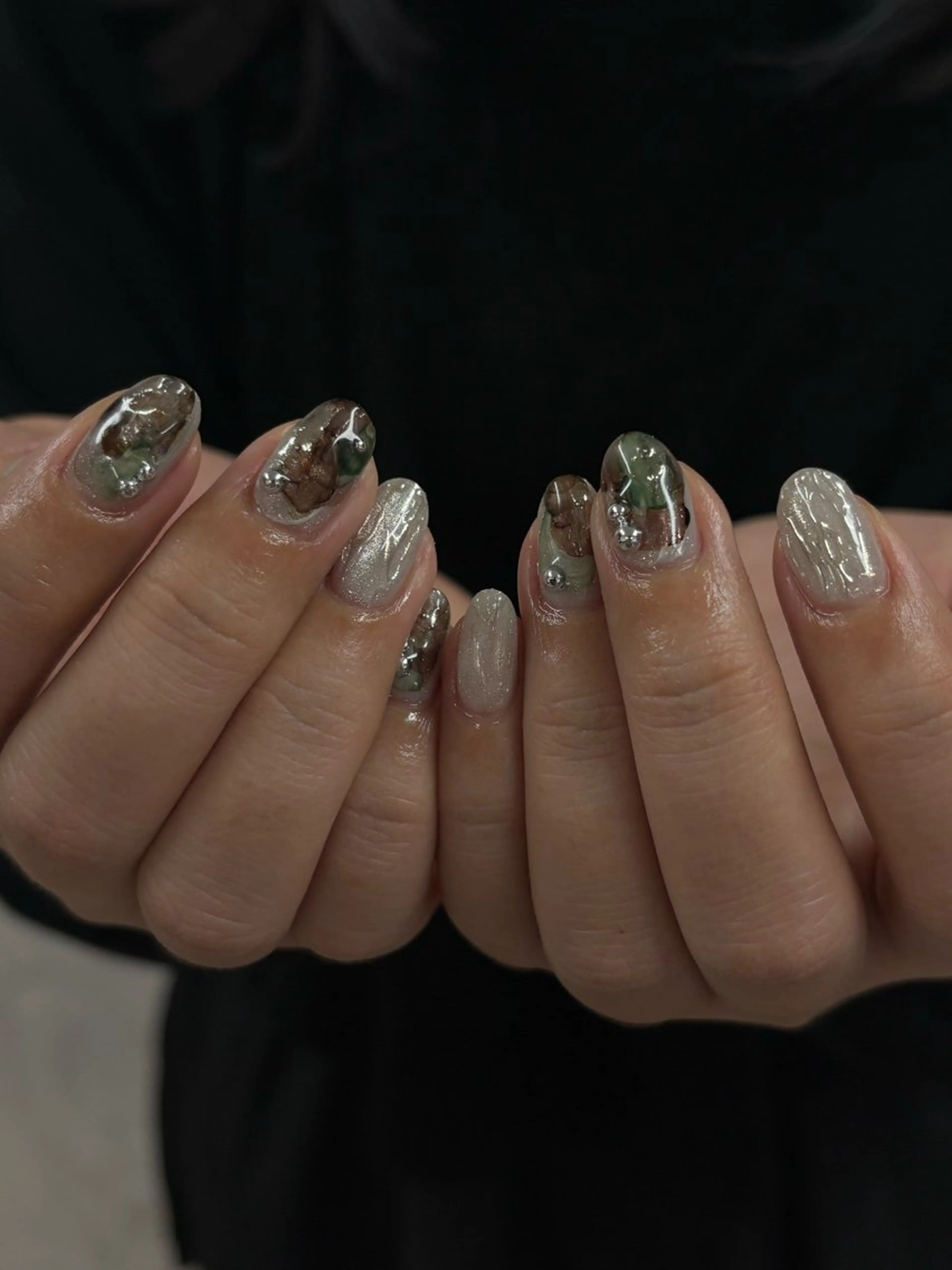 ネイル キラキラネイル GLADnail新宿 arisaのネイルデザイン