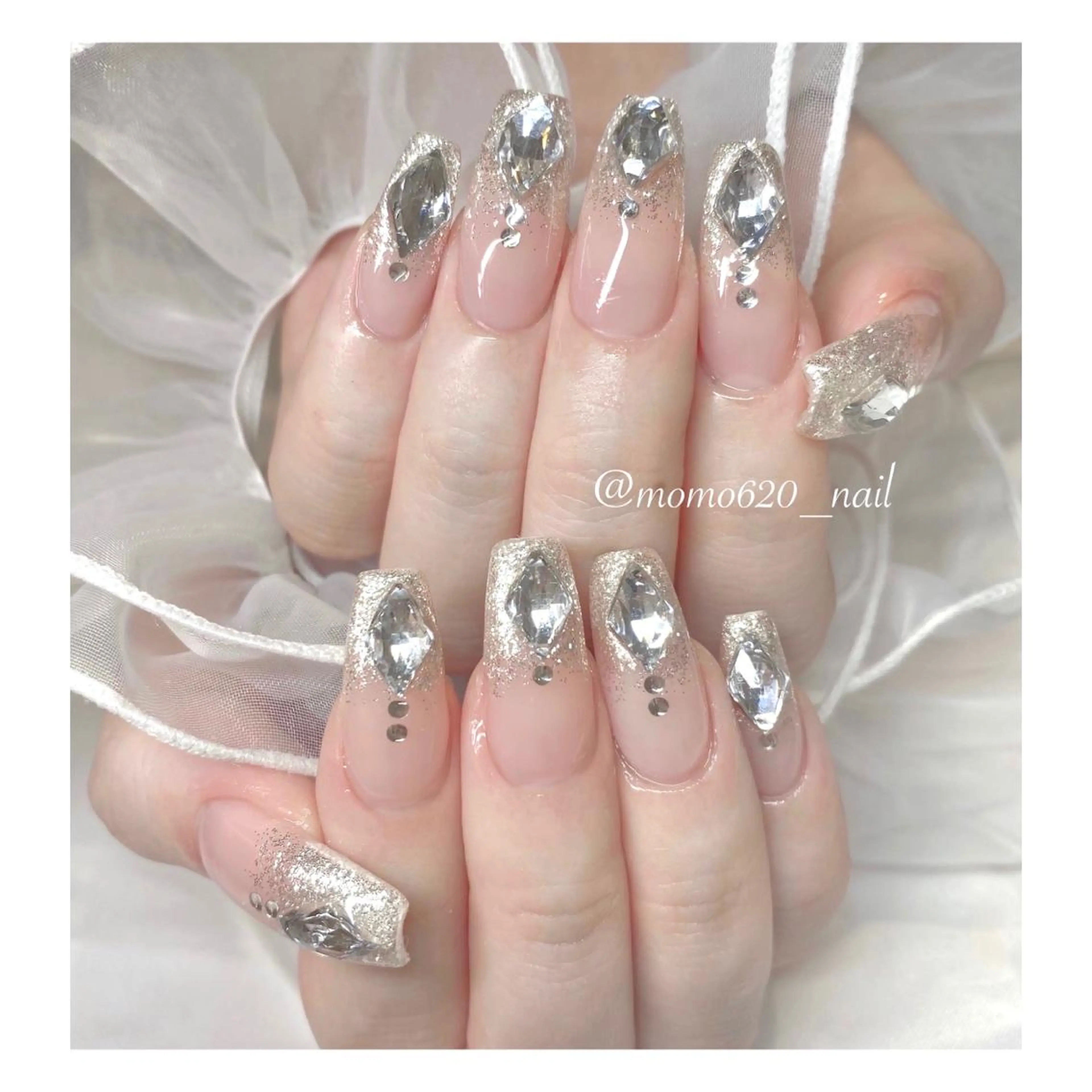 ネイル キラキラネイル nailsalon moca 堀江店所属・moca堀江店 momokaのネイルデザイン