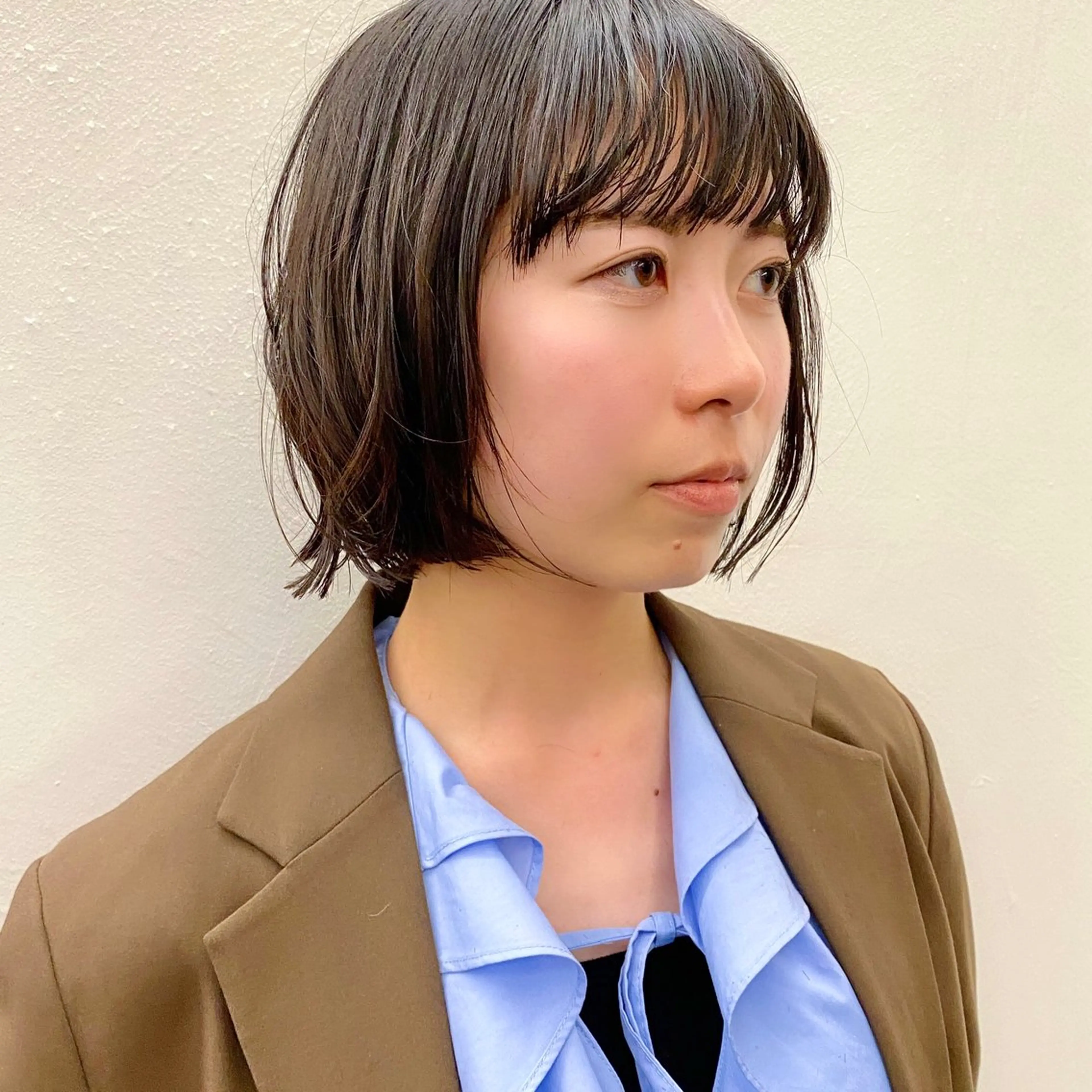 ショート カラー 切りっぱなしボブ ボブ 顔周りカット サイドバング ワイドバング カット ヘアカラー トリートメント Paddle所属・似合わせレイヤー/ レイヤーパーマ/高倉のヘアスタイル
