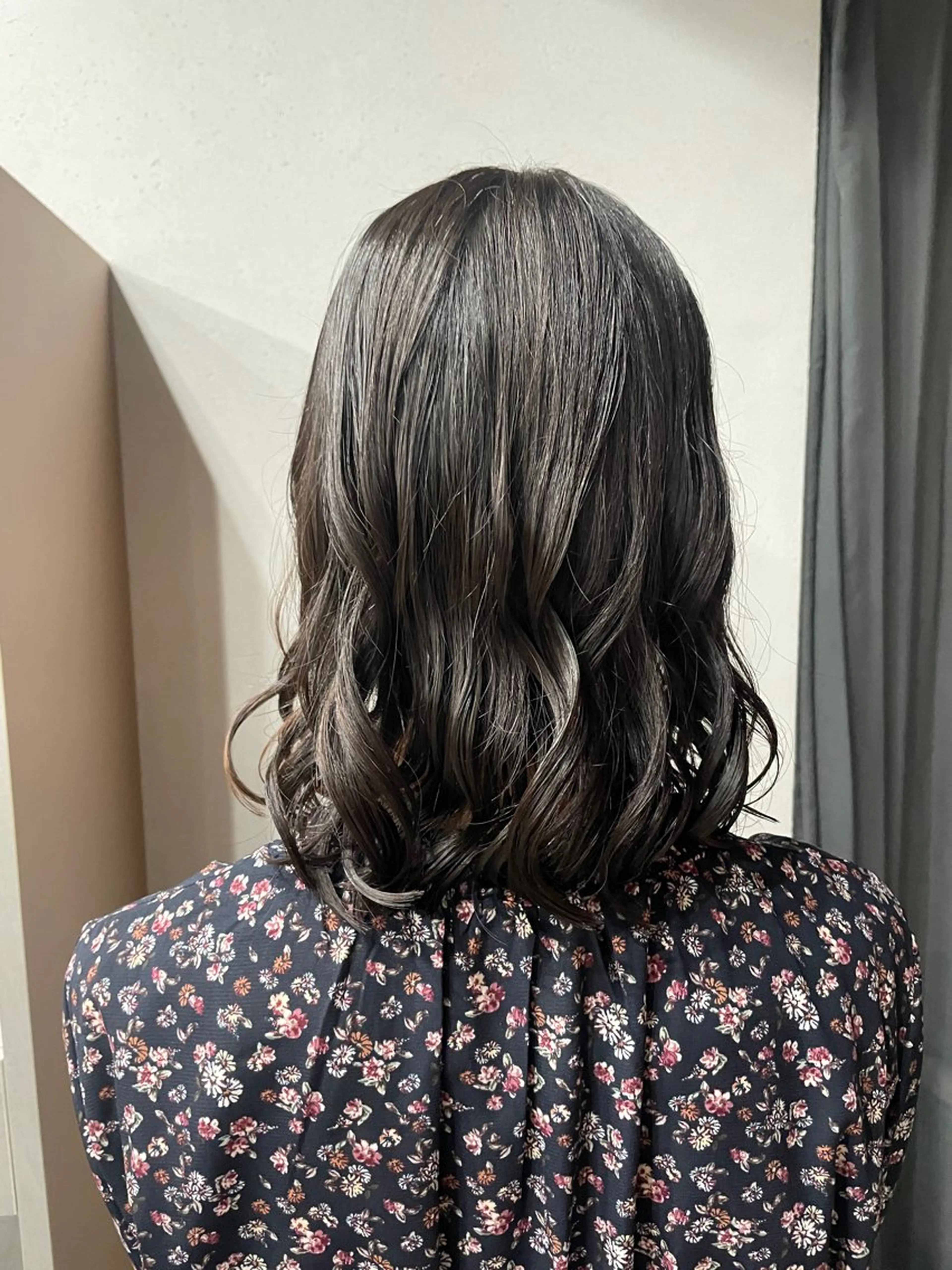 ミディアム カラー パーマ カット パーマ 表参道/ 透明感 colorのヘアスタイル