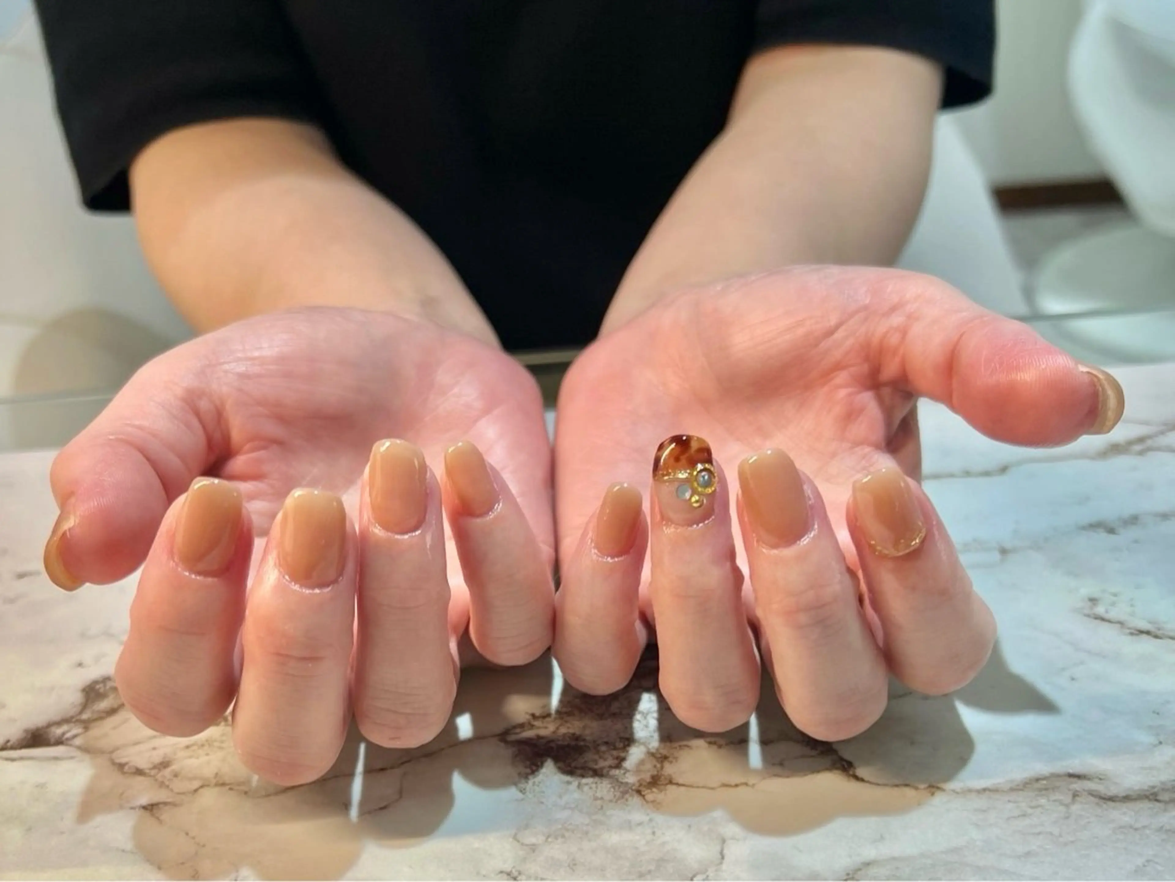 ネイル ニュアンスネイル ワンカラーネイル Viel💅 〜yuu〜の眉毛・アイブロウイメージ