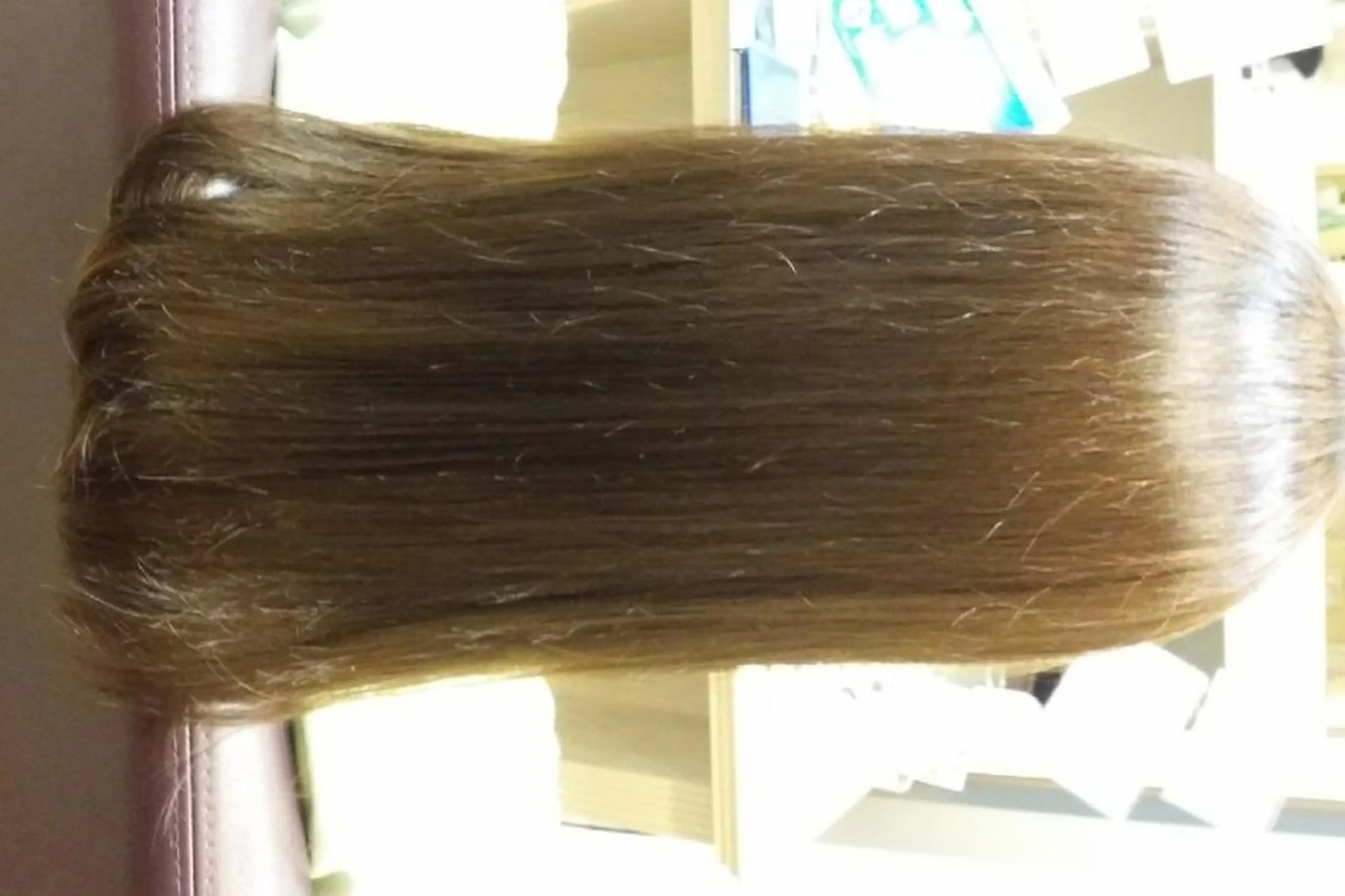 セミロング 野口 まおのヘアスタイル