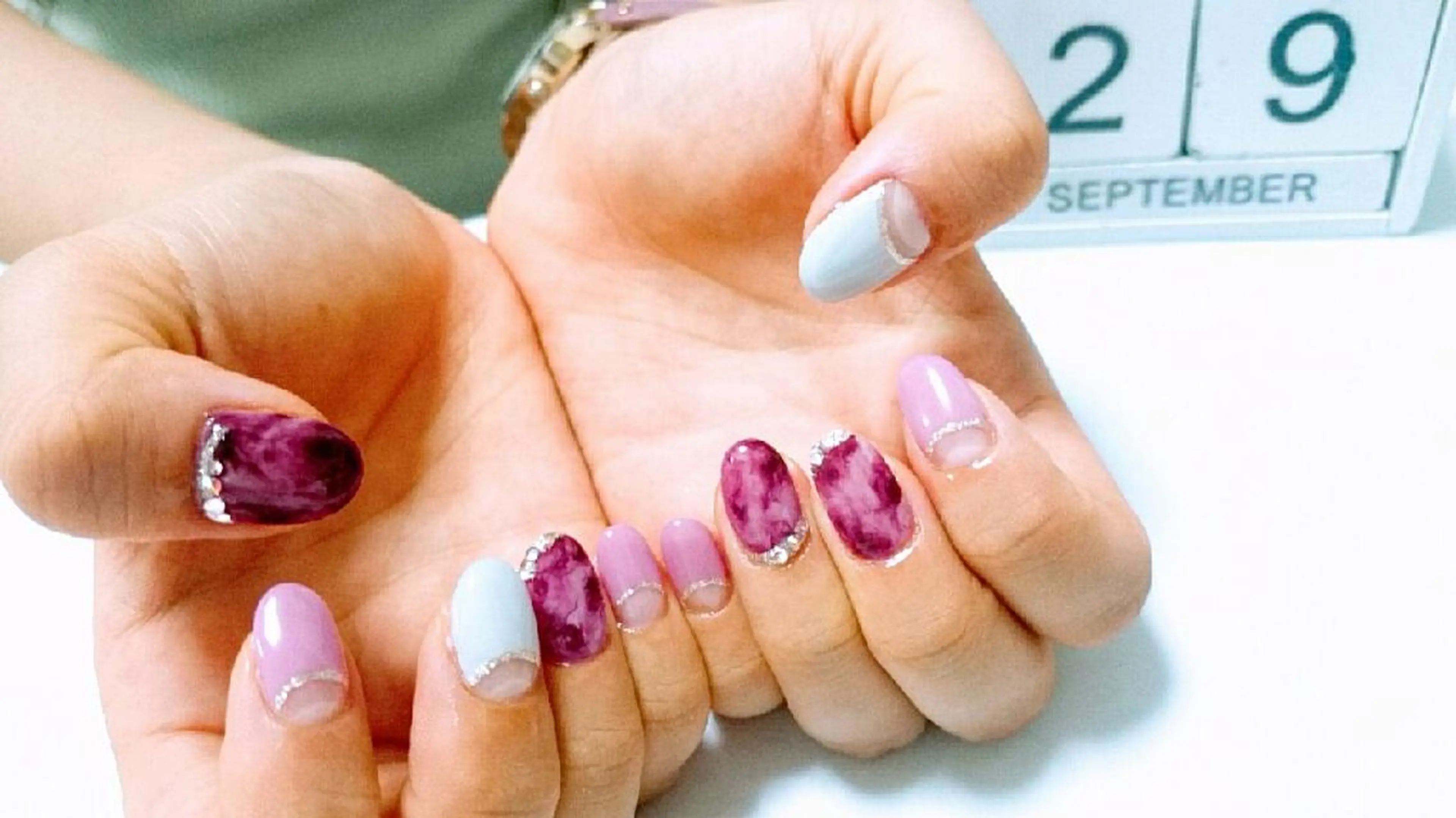 ネイル フレンチネイル JEWEL nailのネイルデザイン
