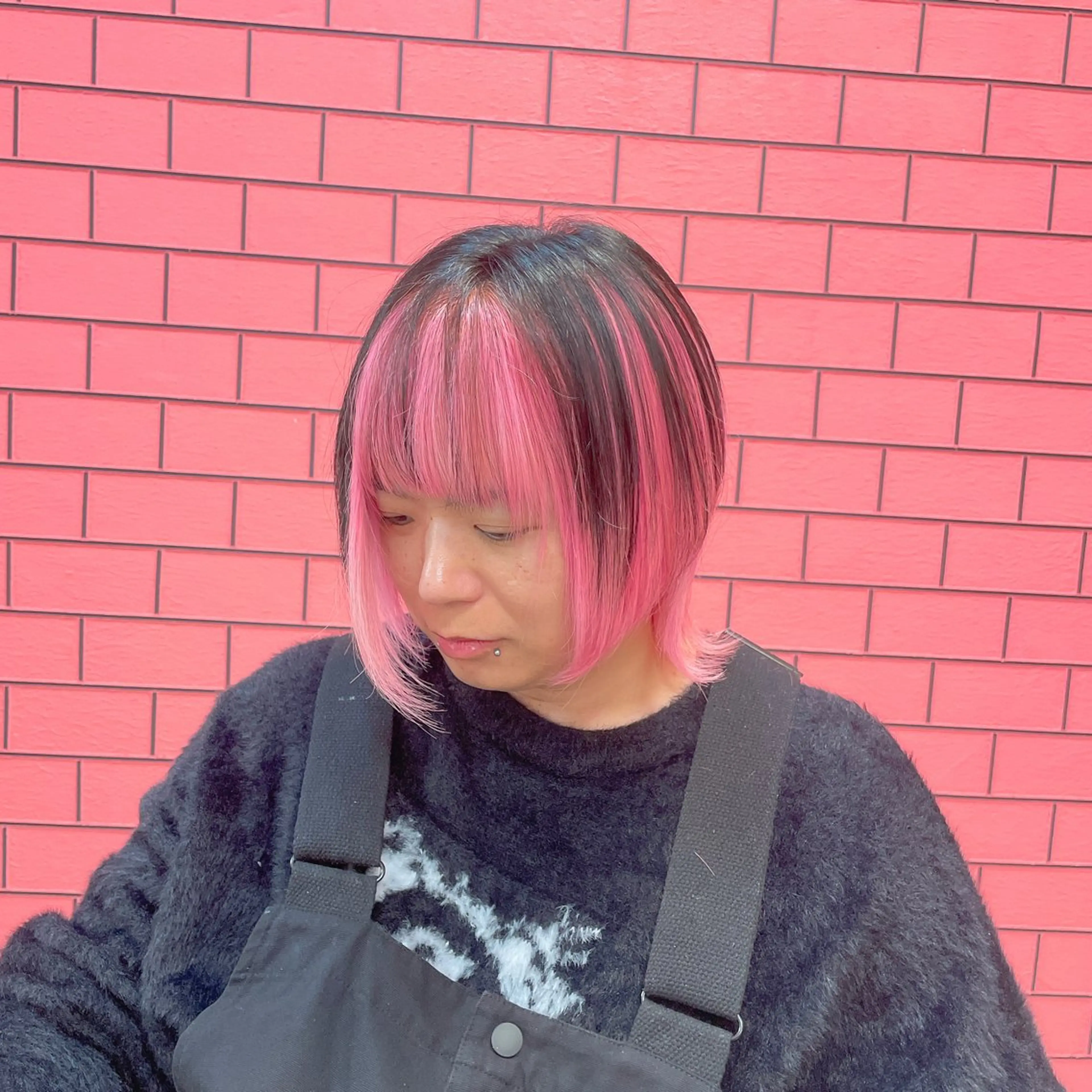 ミディアム カラー ブリーチ ピンクカラー ウルフカット ヘアカラー トリートメント Lilith 【リリス】のその他イメージ