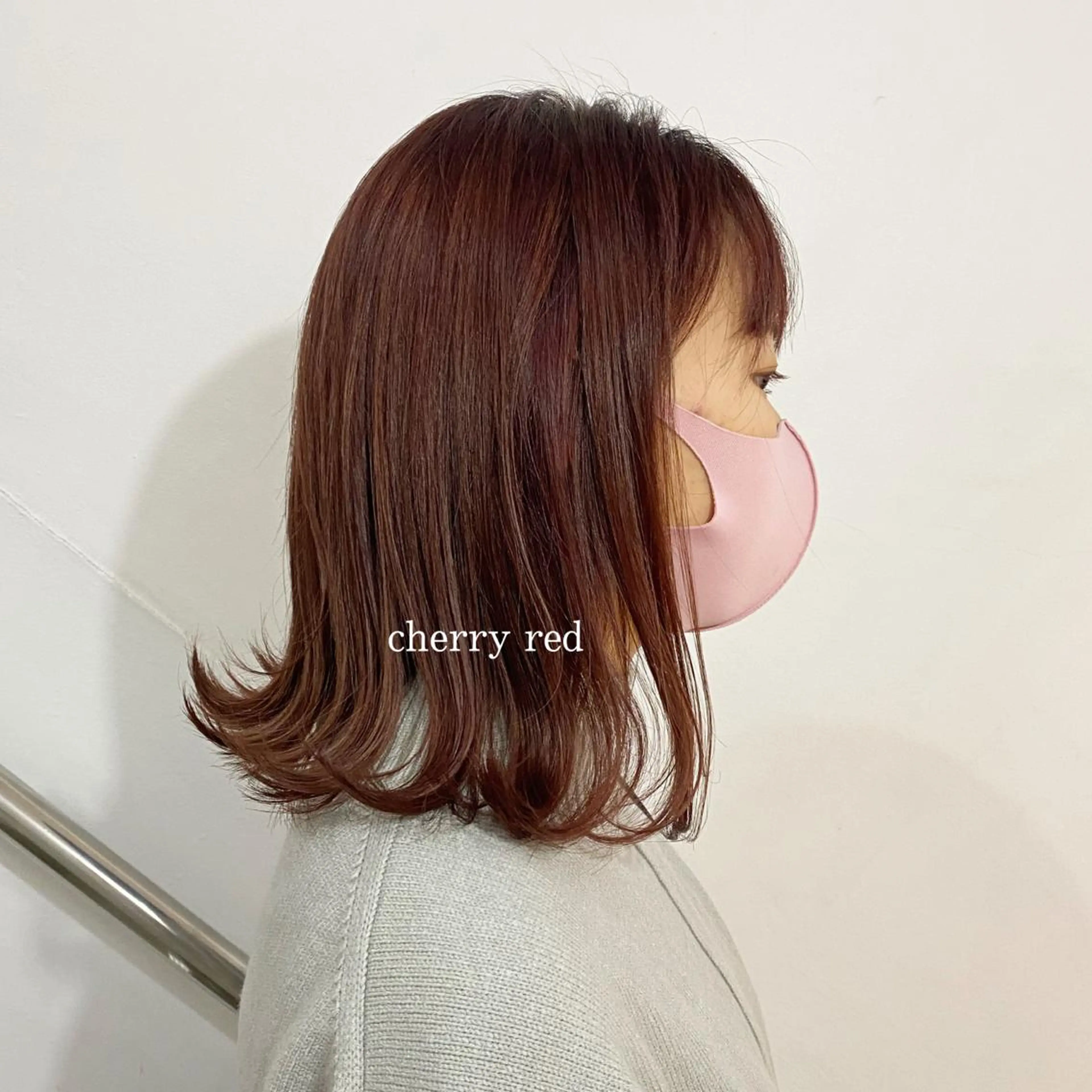 ショート カラー ブリーチ レッドカラー ハル🌸柔色/ ブリーチなし/艶髪のヘアスタイル