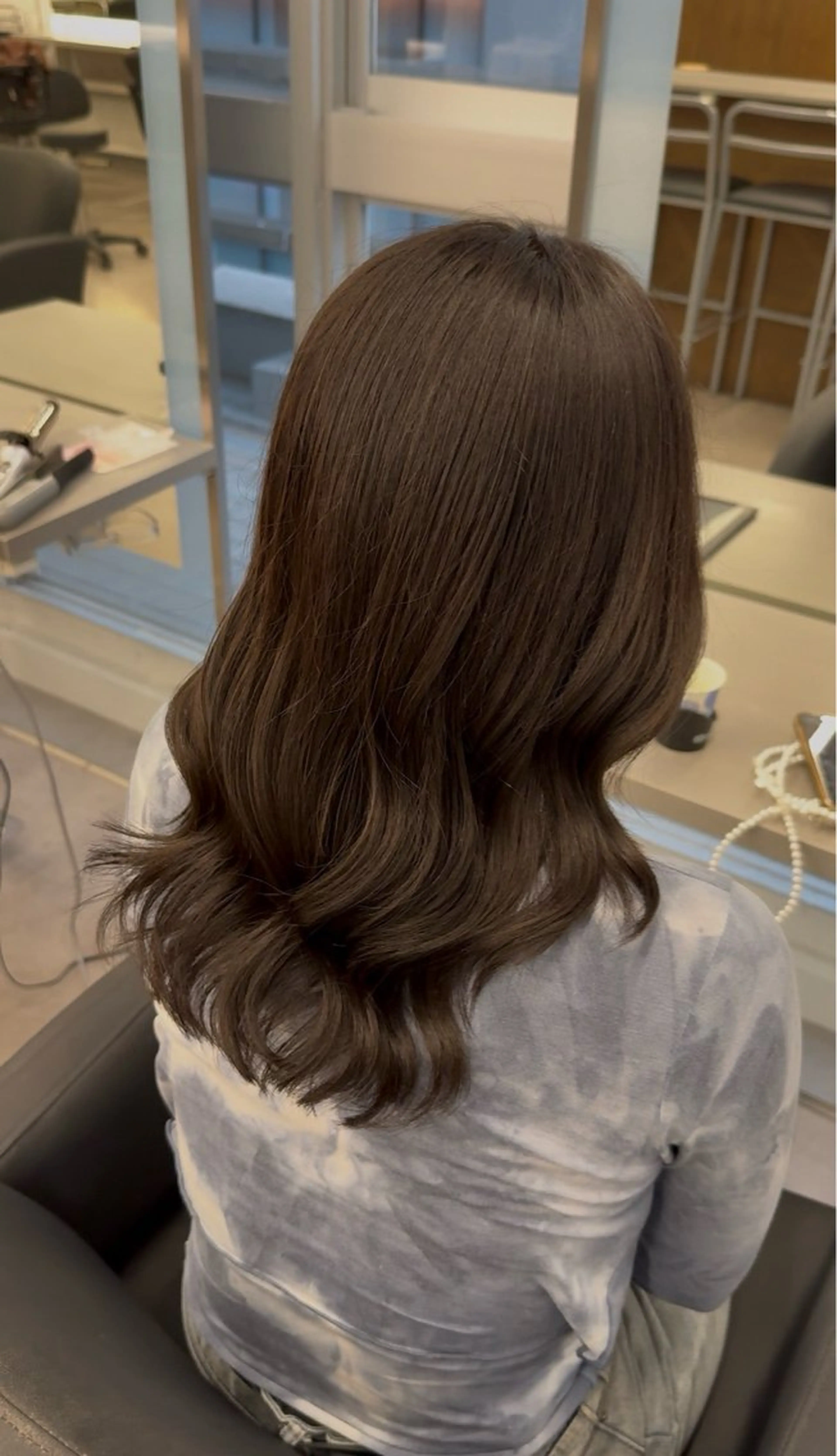 セミロング カラー カット ヘアカラー ひろせ ちかなのヘアスタイル