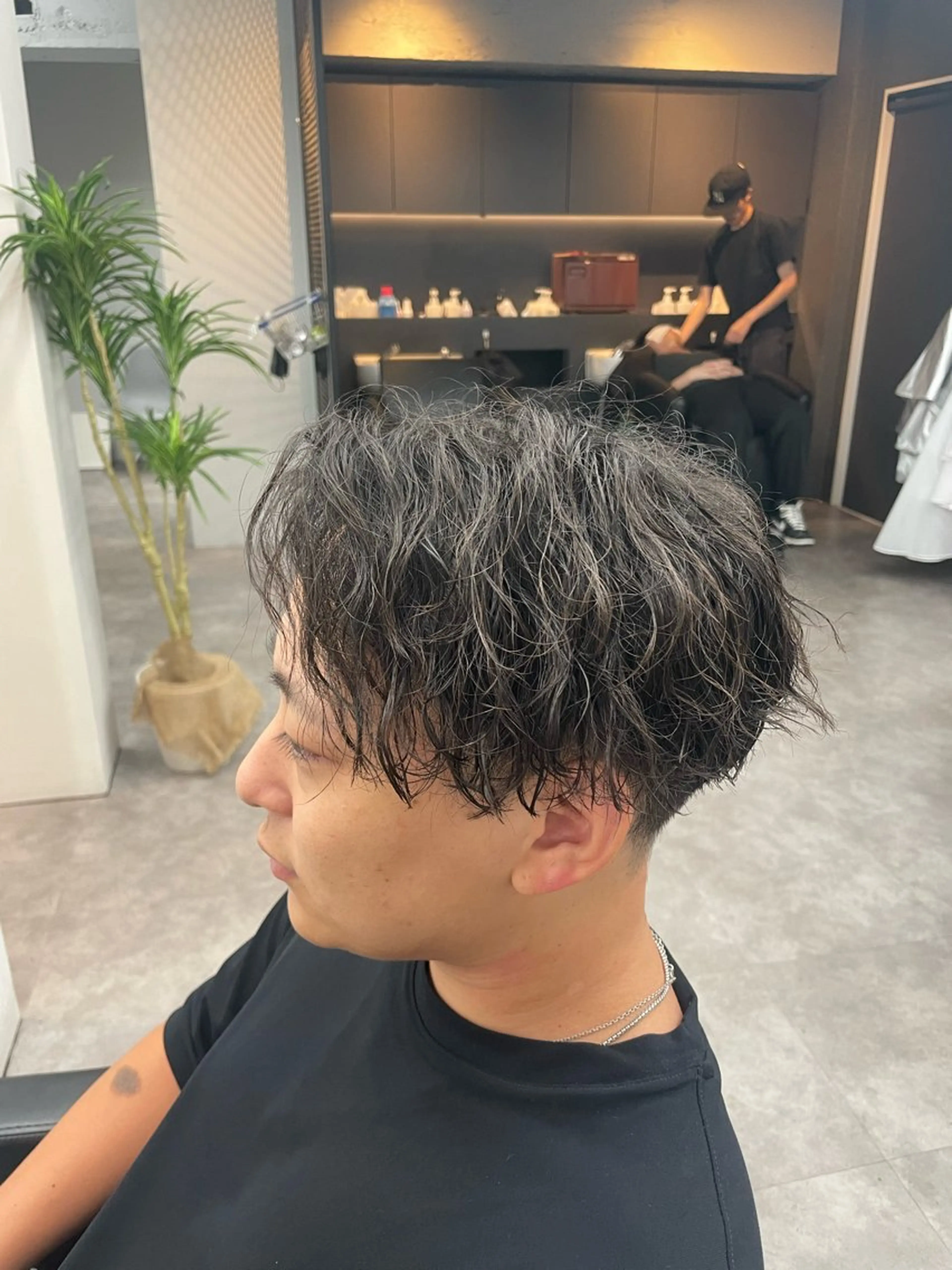 ショート パーマ メンズ カット パーマ 社会人向けパーマ 北千住No.1林和輝のヘアスタイル