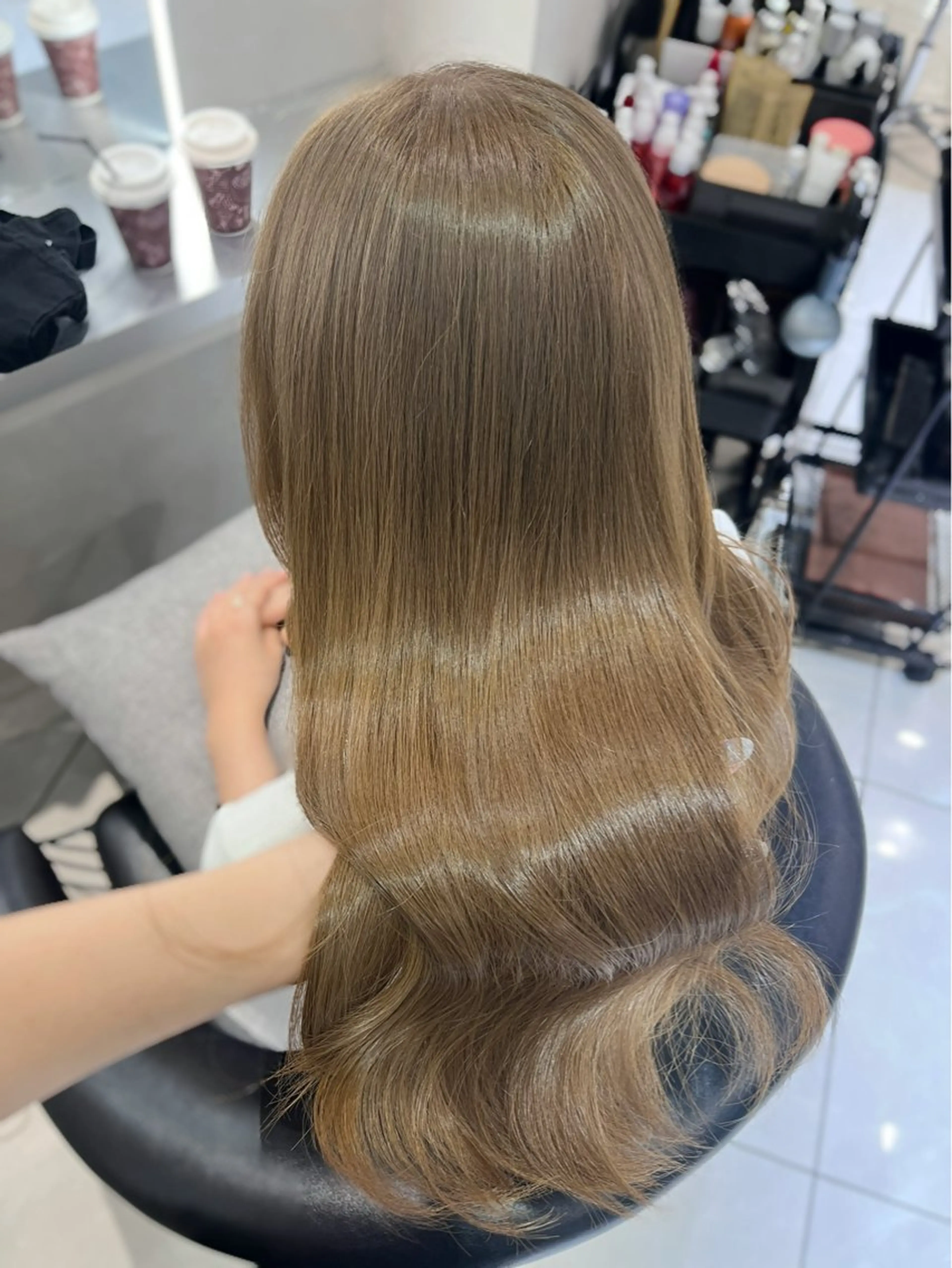ロング カラー ベージュカラー ブリーチ ダブルカラー ブリーチなしカラー カット ヘアカラー トリートメント MITSUKI🤍 モテ髪×韓国レイヤーのヘアスタイル