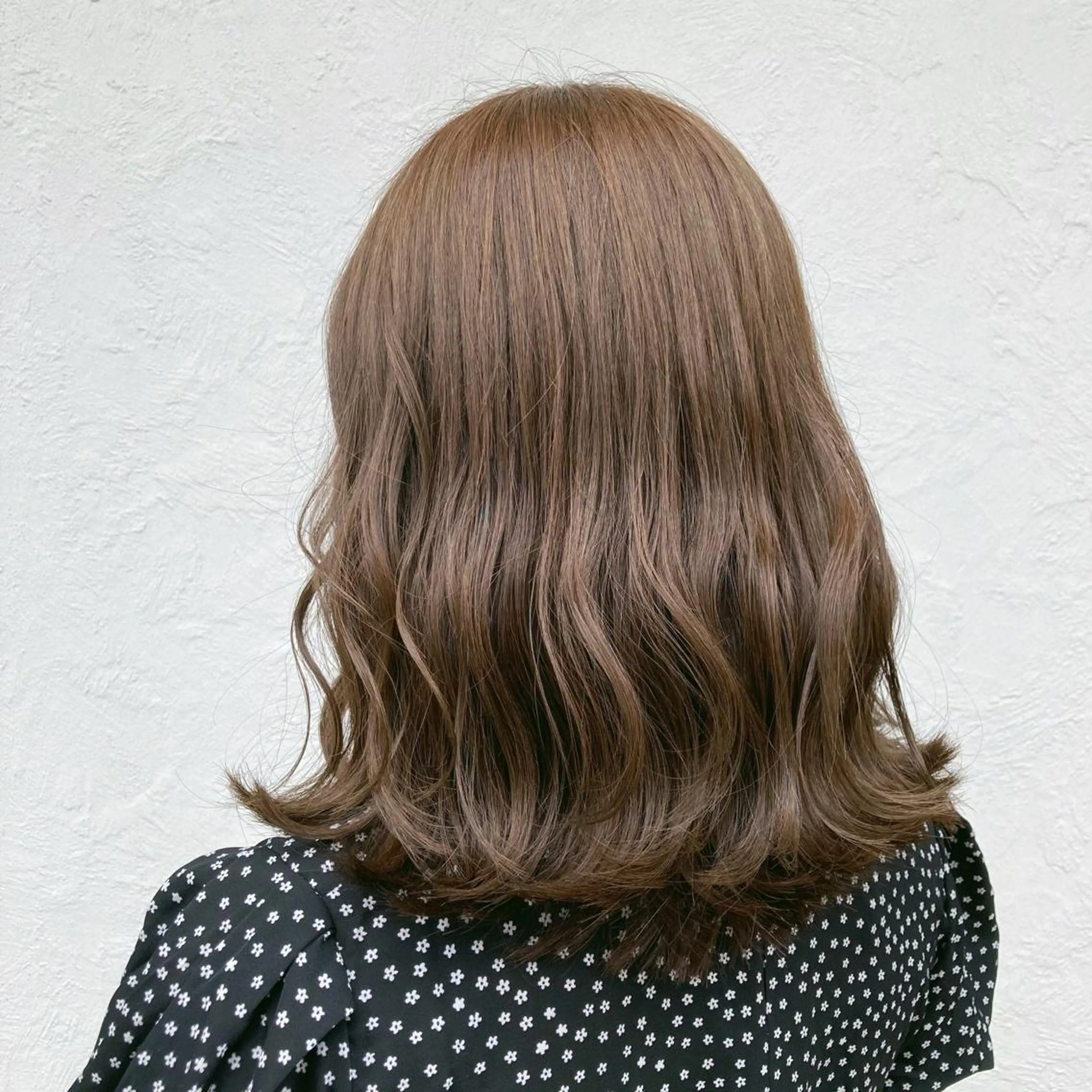 セミロング カラー 💎髪質改善💎 西森千夏のヘアスタイル