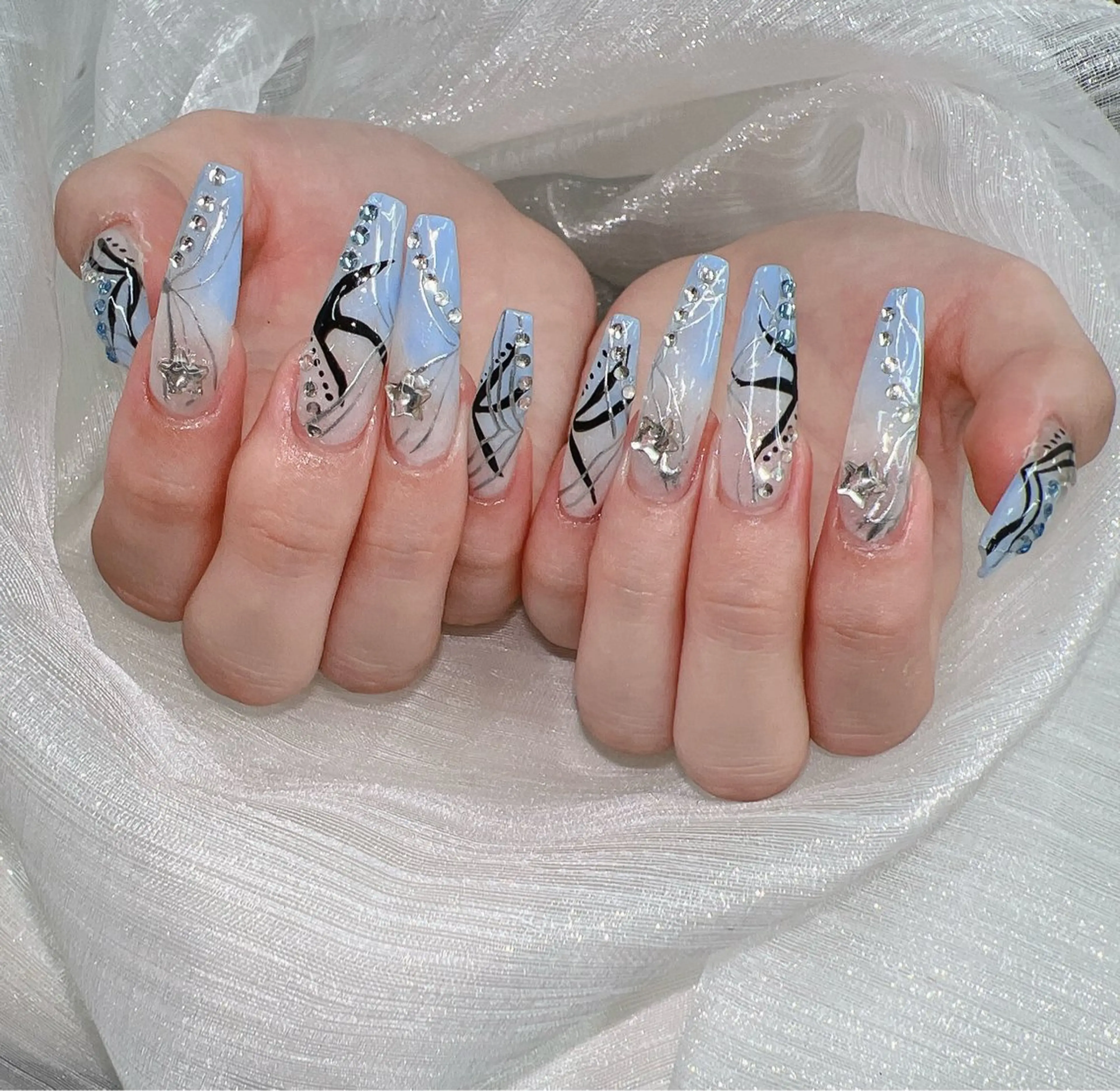 ネイル フレンチネイル ガラスフレンチ グラデーション マグネットネイル ミラーネイル Lee Nailsのネイルデザイン