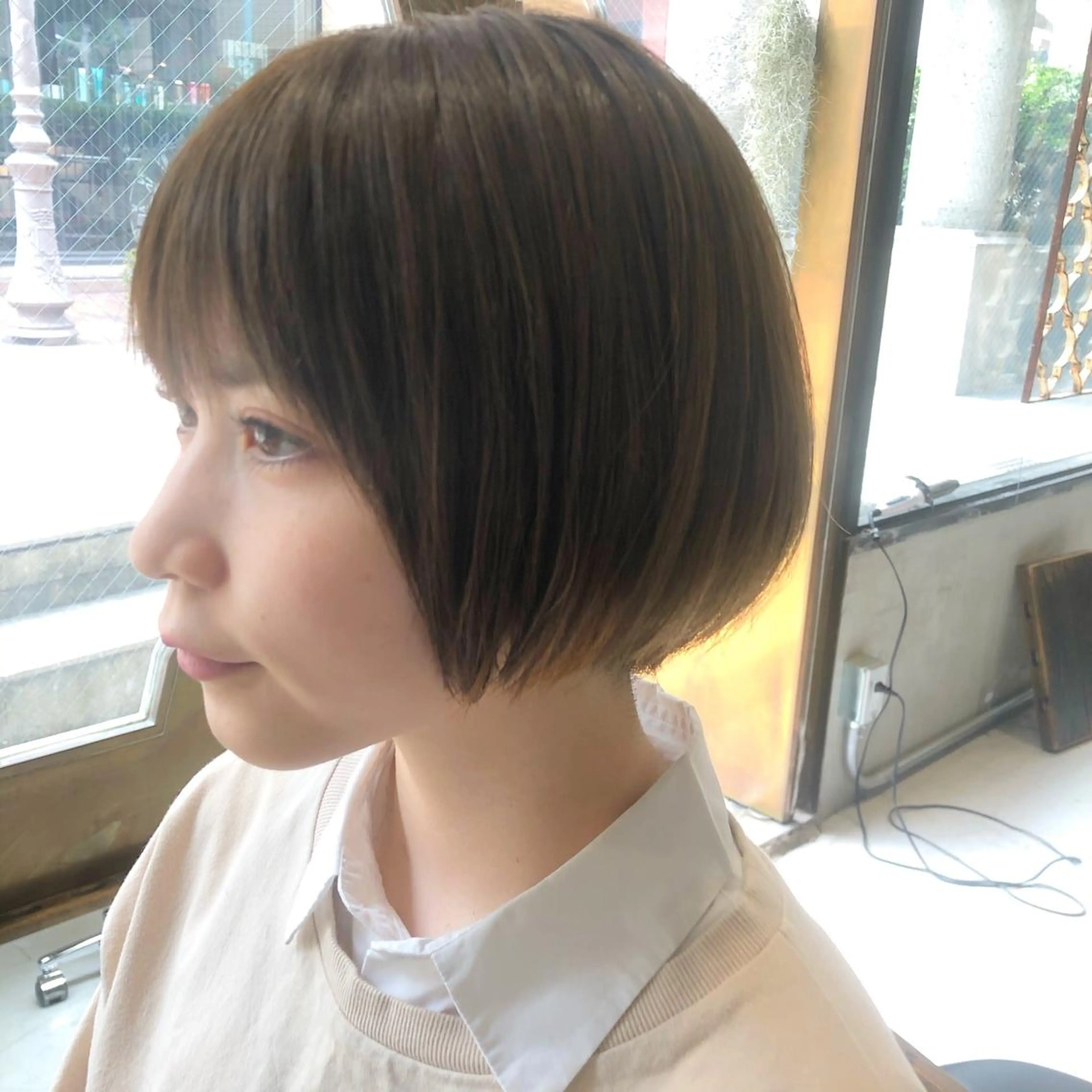 ショート カット ヘアカラー トリートメント SHARON（シャロン）所属・すきバサミを使わない カット✂️✨郡司泰之のヘアスタイル