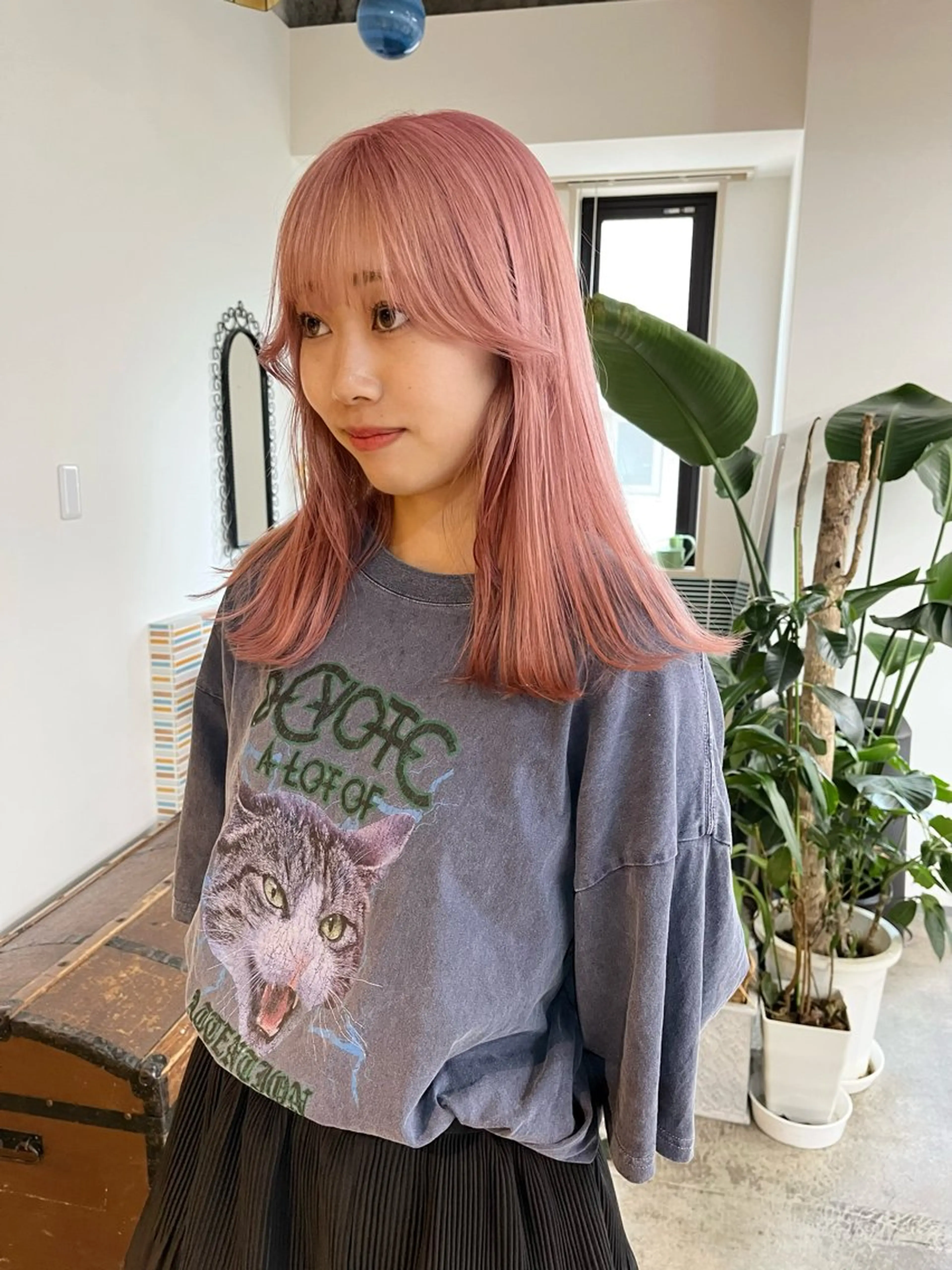 セミロング カラー ベージュカラー ブリーチ ピンクカラー ピンクベージュ カット ヘアカラー トリートメント 🩷ハイトーン透明感 レイヤー🩷ユリカのヘアスタイル