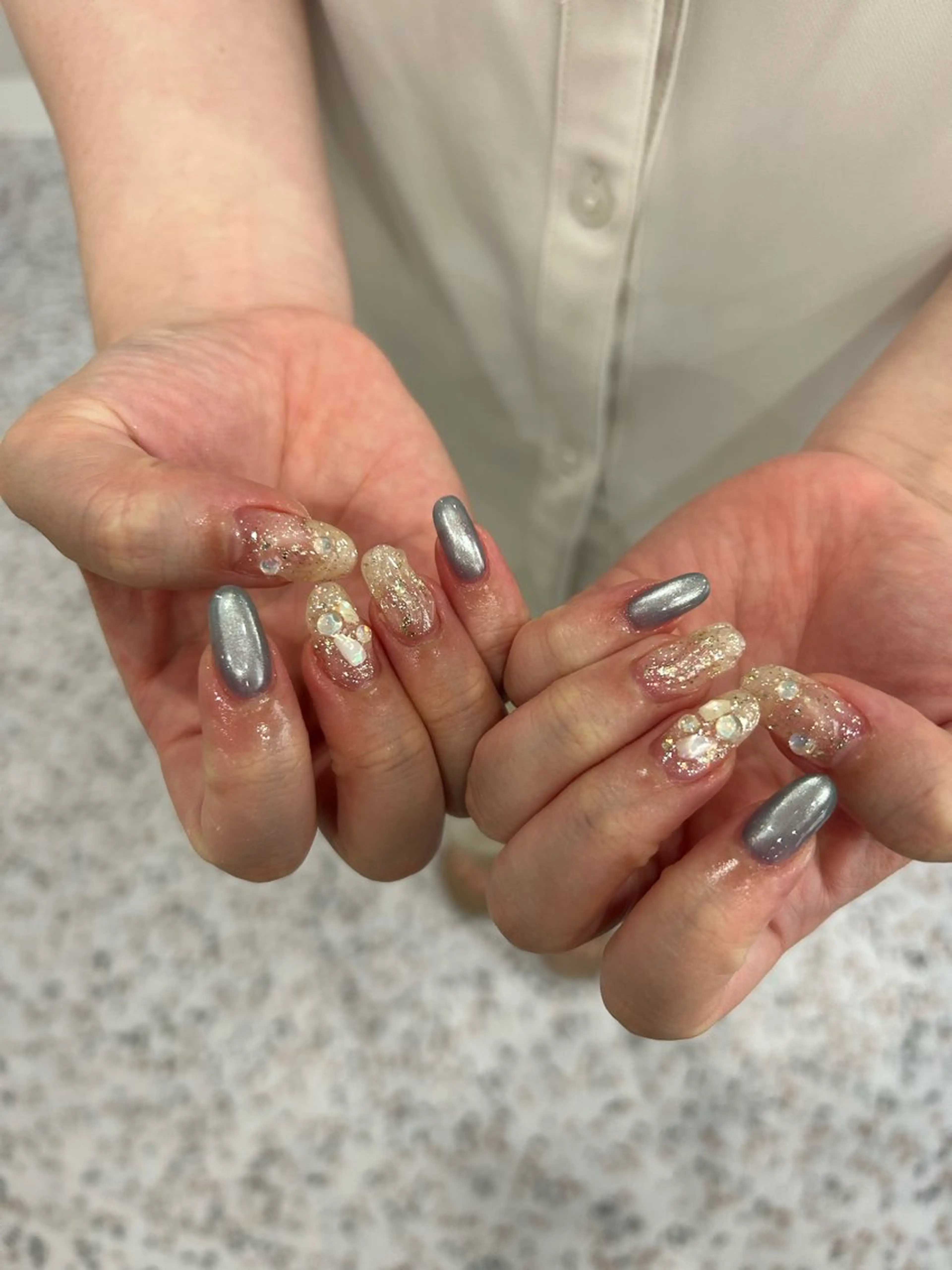 ネイル snazzy所属・小松 千冬のネイルデザイン