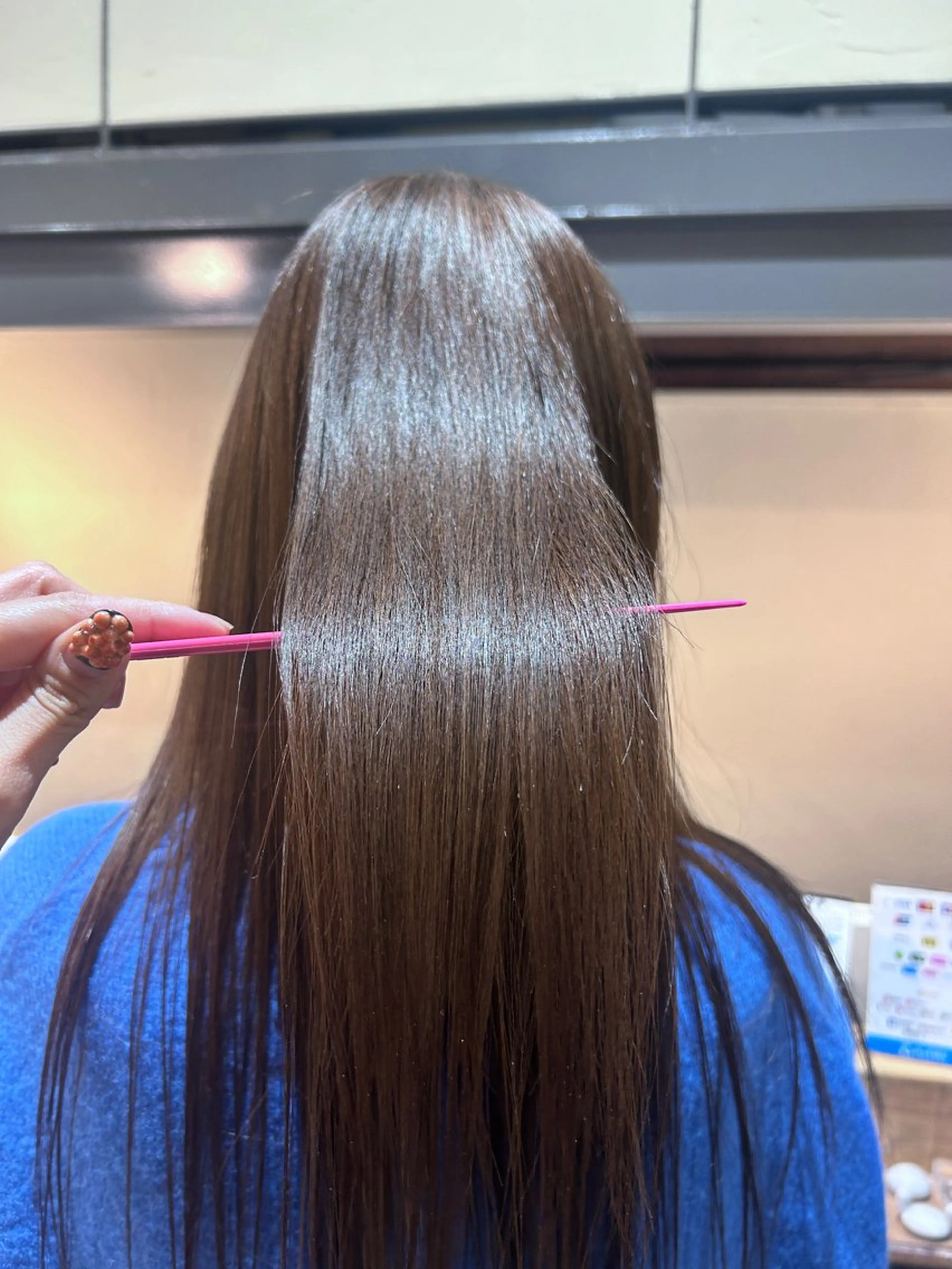 ロング 井上 萌のヘアスタイル