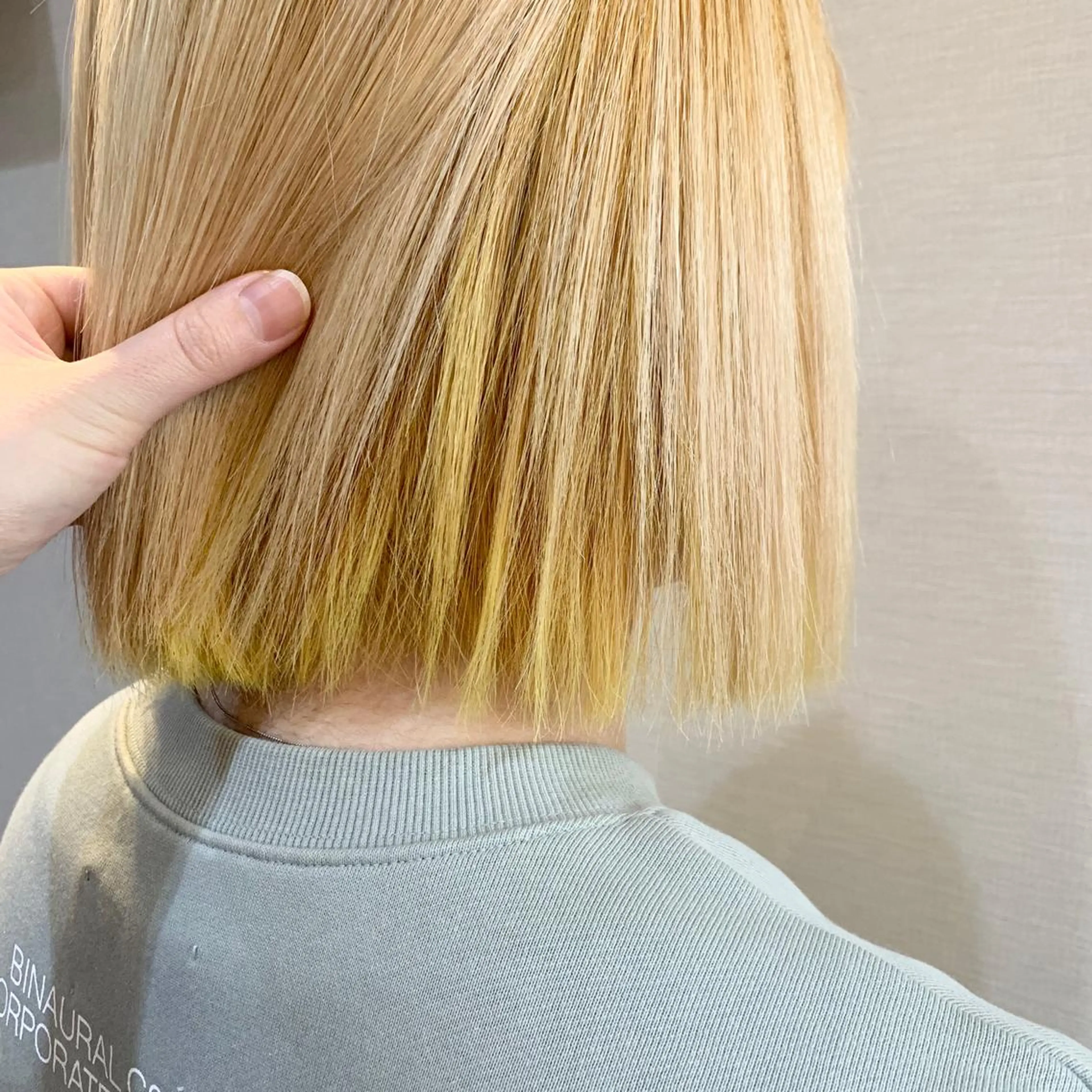 ショート カラー HairDesign Azurのヘアスタイル