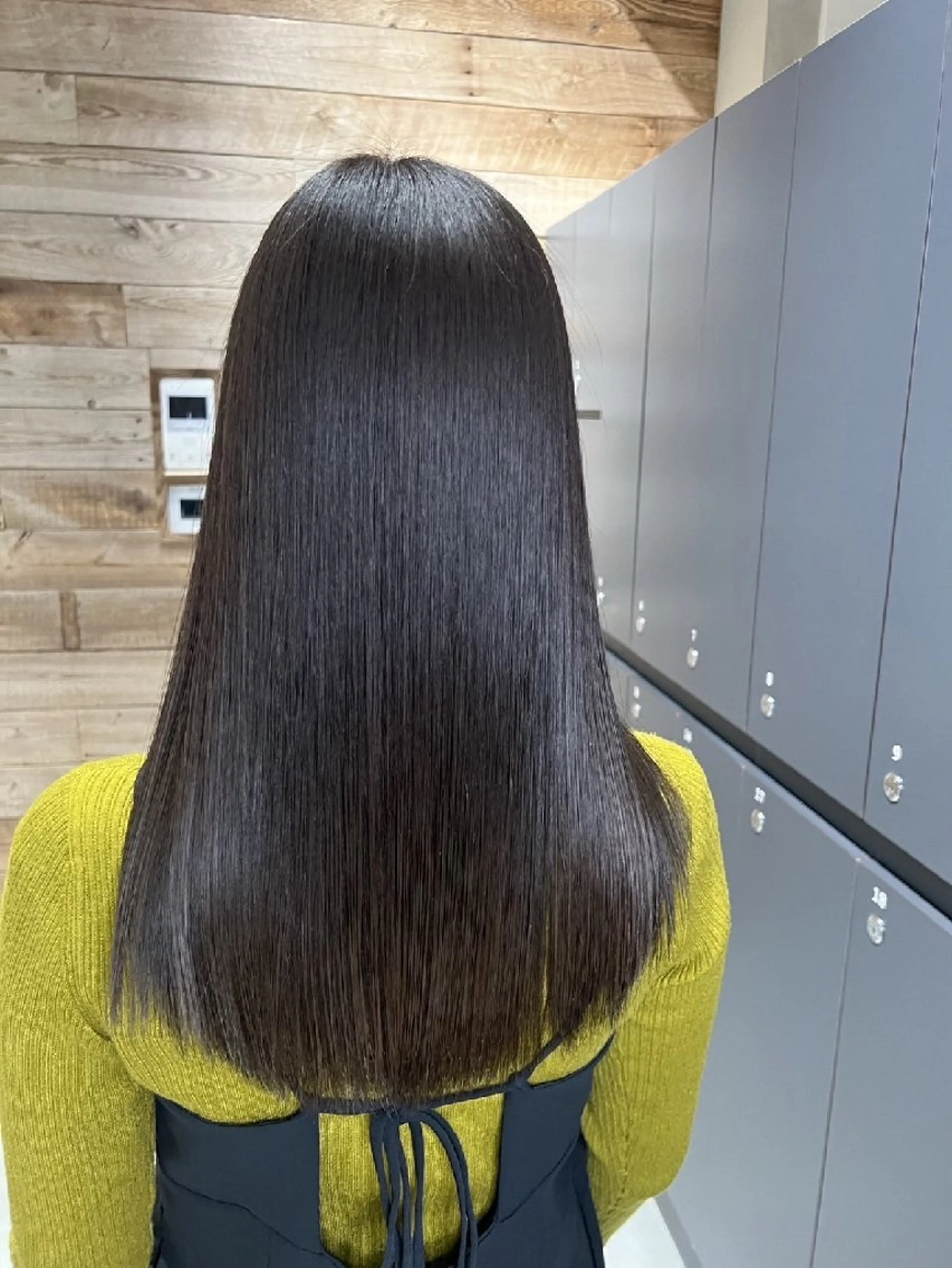 ロング 広瀬 輝明のヘアスタイル