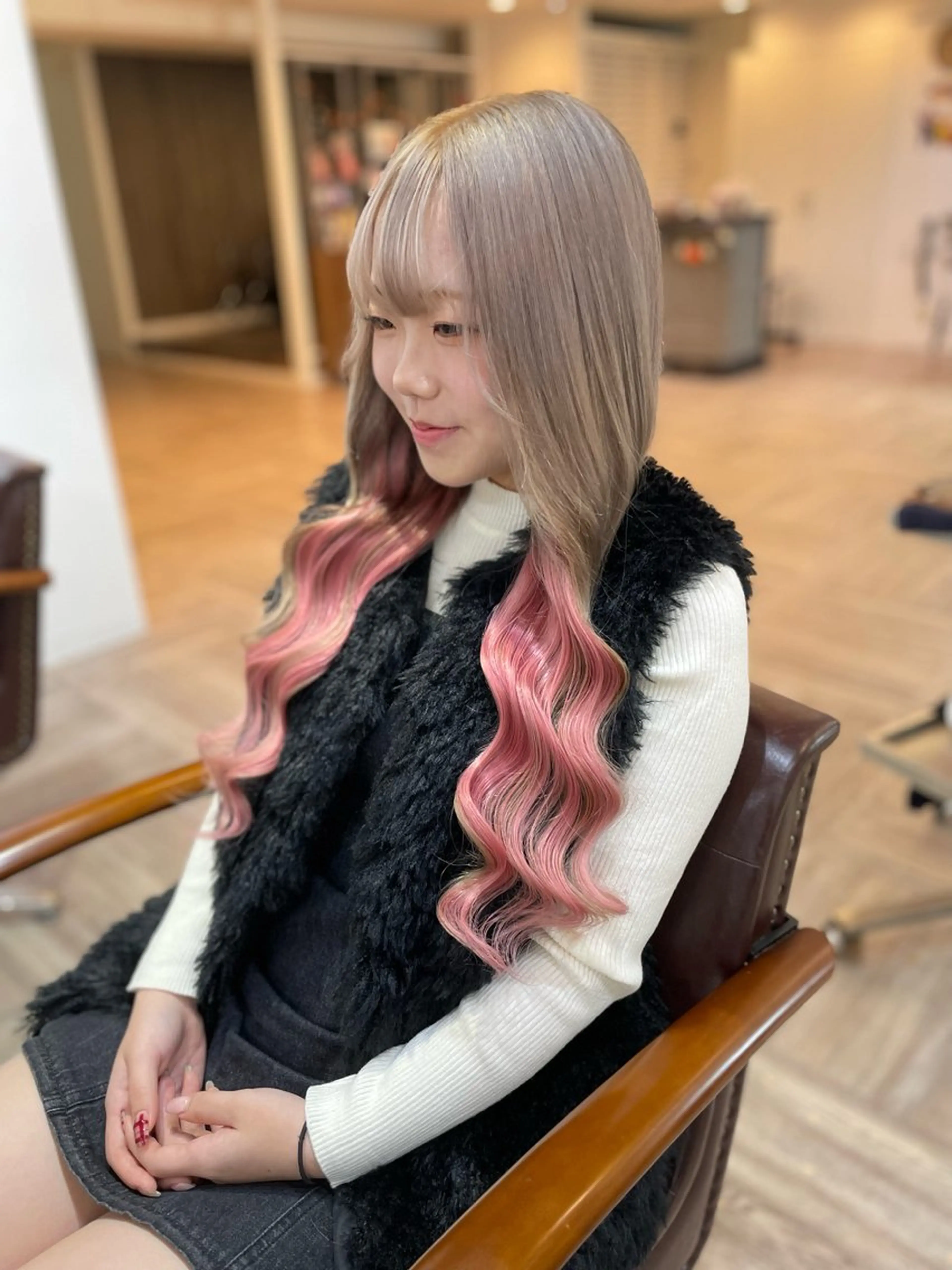 カラー ダブルカラー GOBUN NO ROKU【ゴブンノロク】所属・住田悠紗/ トップカラーリストのヘアスタイル