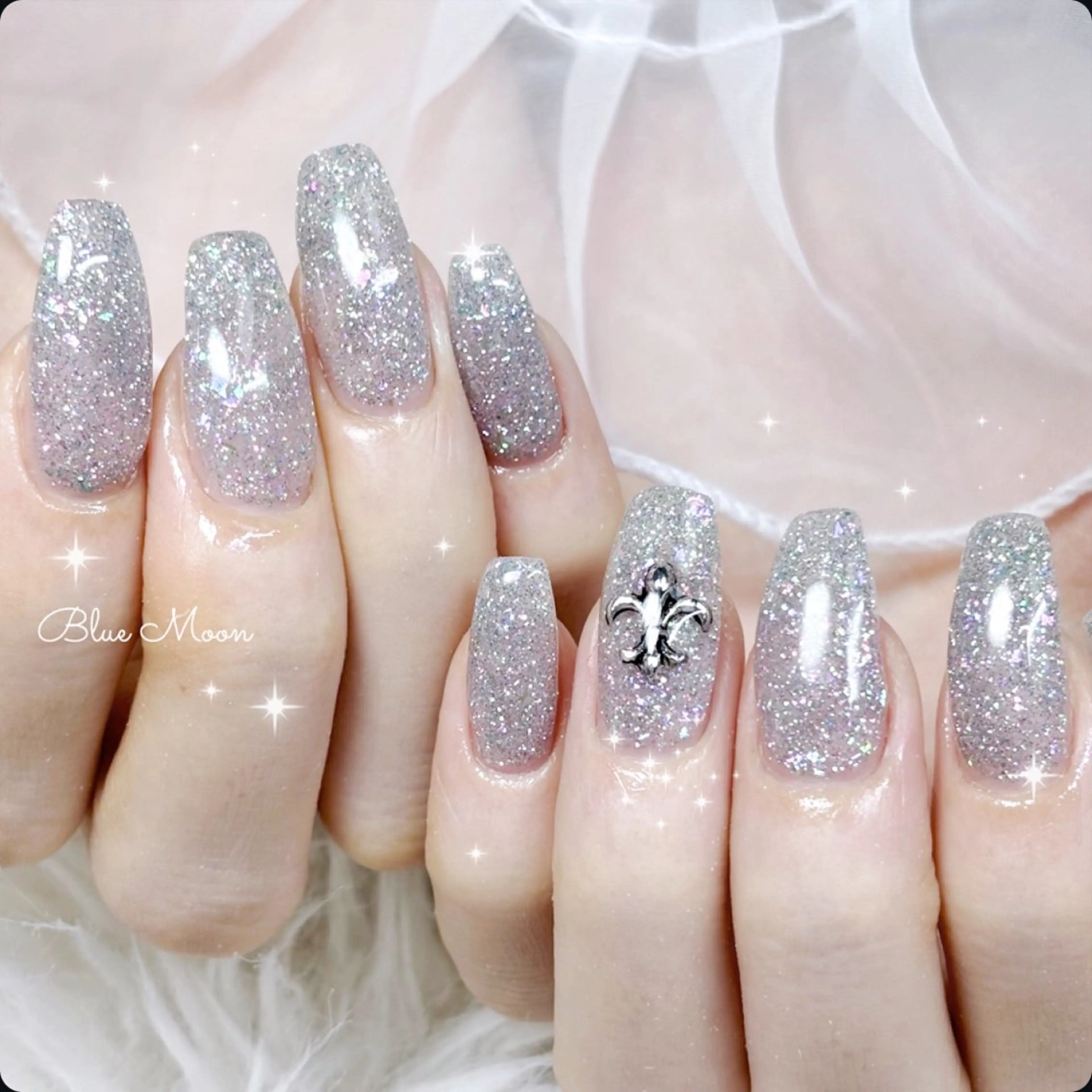 ネイル ハンドネイル フットネイル ハンドケア nail salon Blue Moonのネイルデザイン