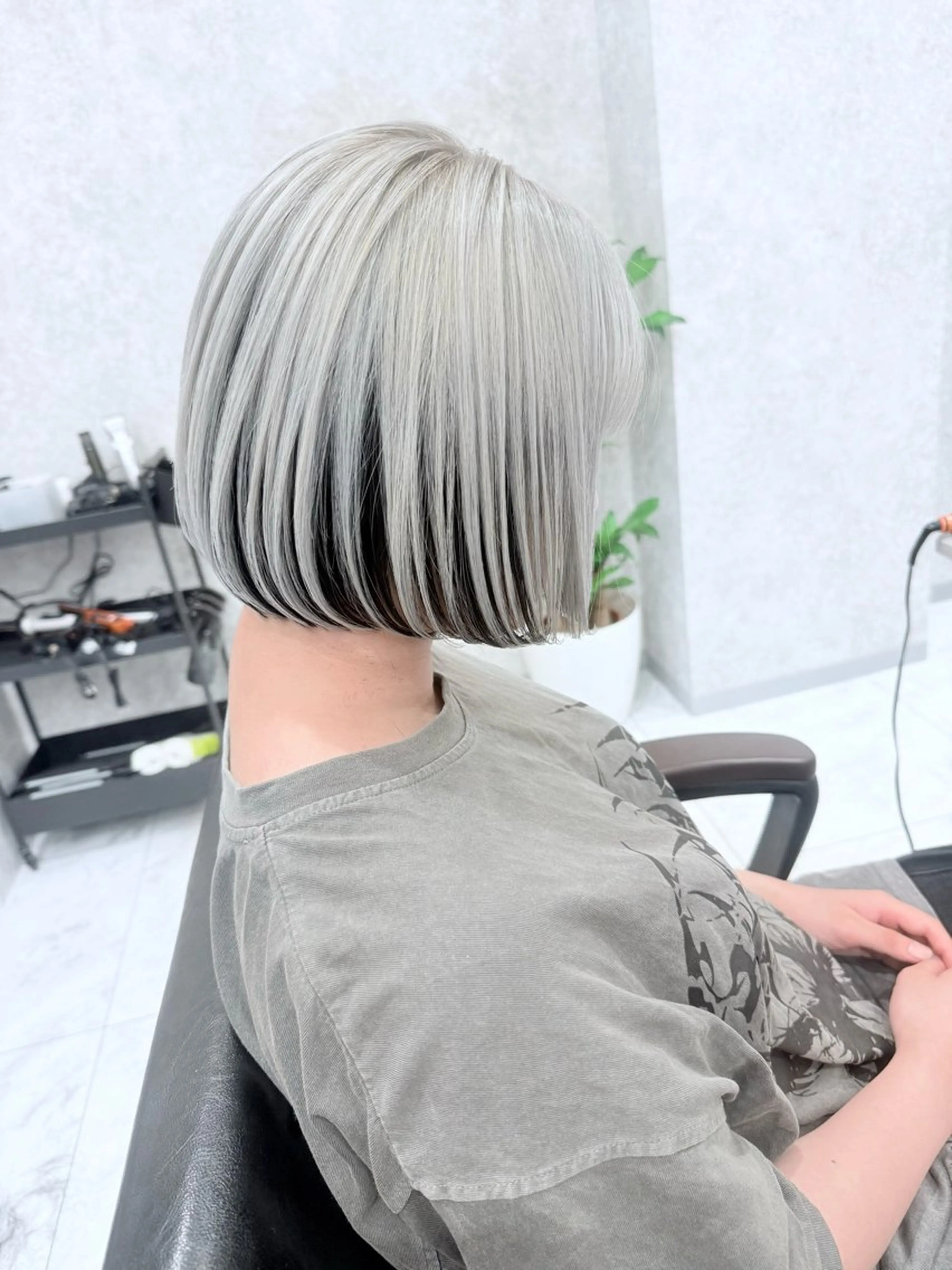 ショート カラー ヘアカラー 🌈派手髪ハイトーン 🌈鈴木亮太🌈のヘアスタイル