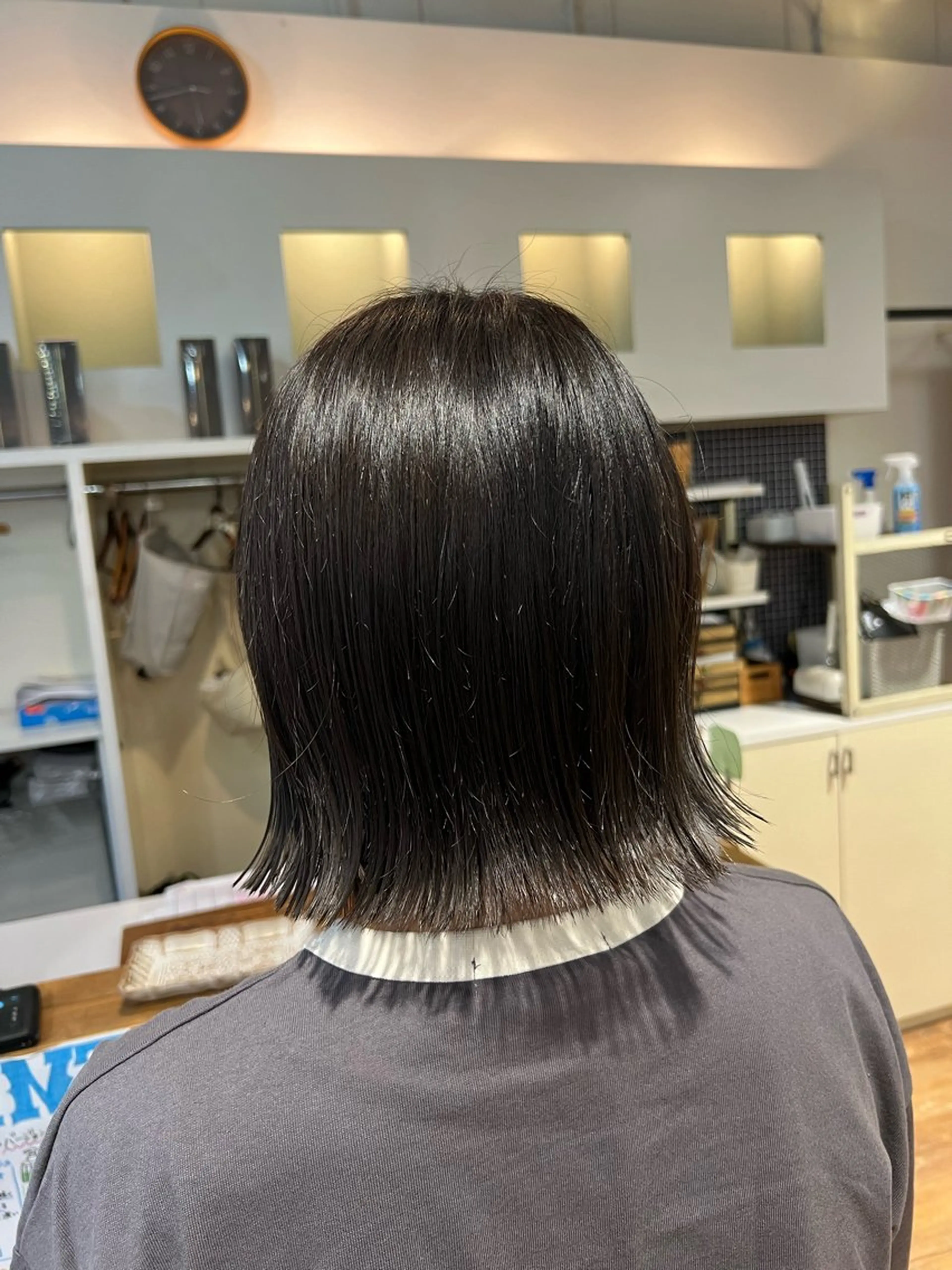 ミディアム 切りっぱなしボブ ボブ インナーカラー♡ Nanakoのヘアスタイル