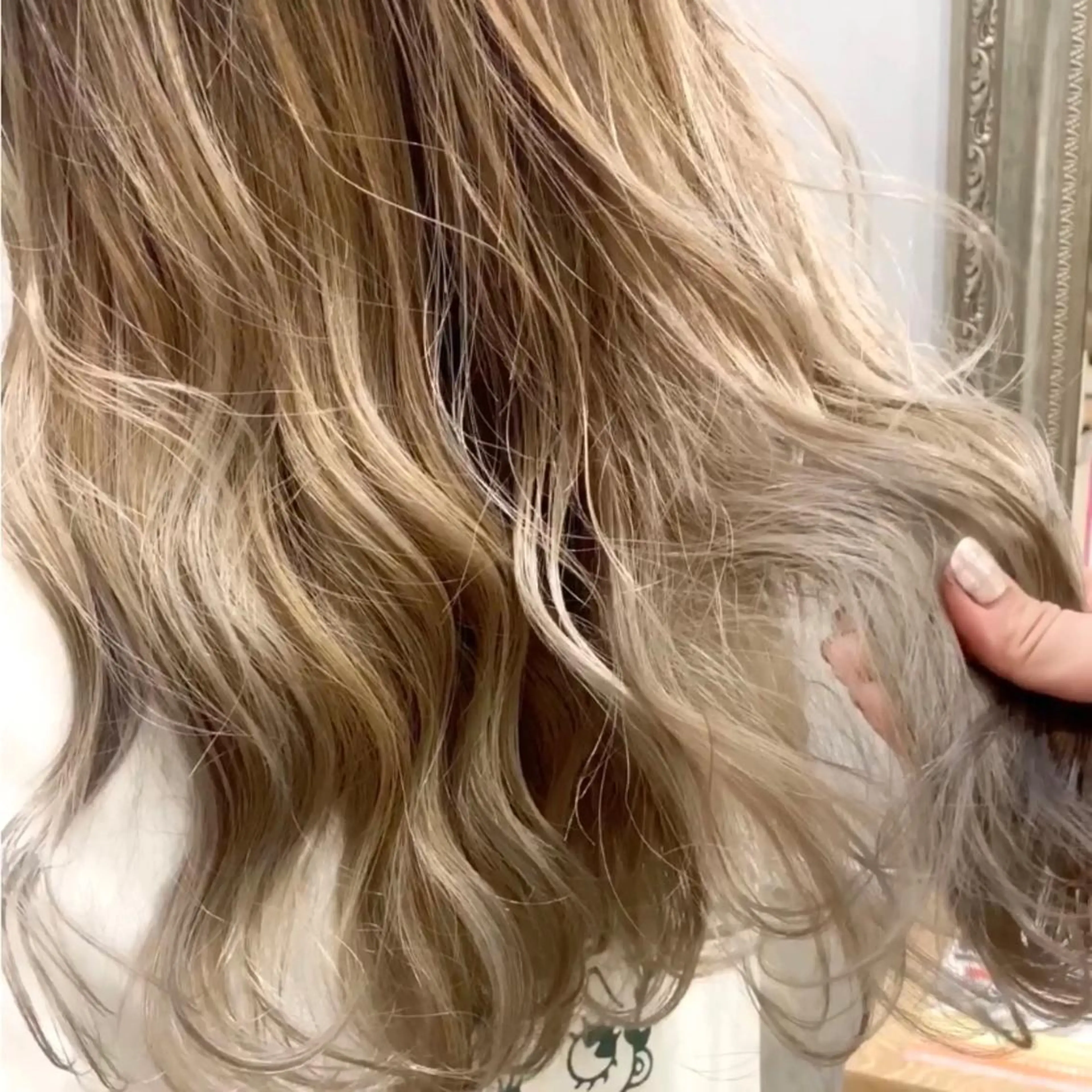 ロング カラー ヘアアレンジ 代表🎀 ふわモテ愛 され髪🩷yumiのヘアスタイル